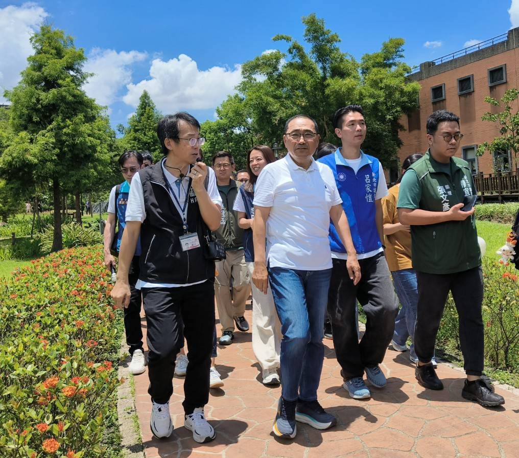市長侯友宜視察新北市客家文化園區，期許透過空間規劃串聯三鶯文化廊帶。