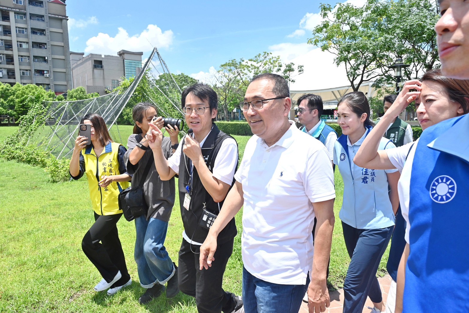 6.侯友宜至「新北市客家文化園區」了解園區營運規劃。
