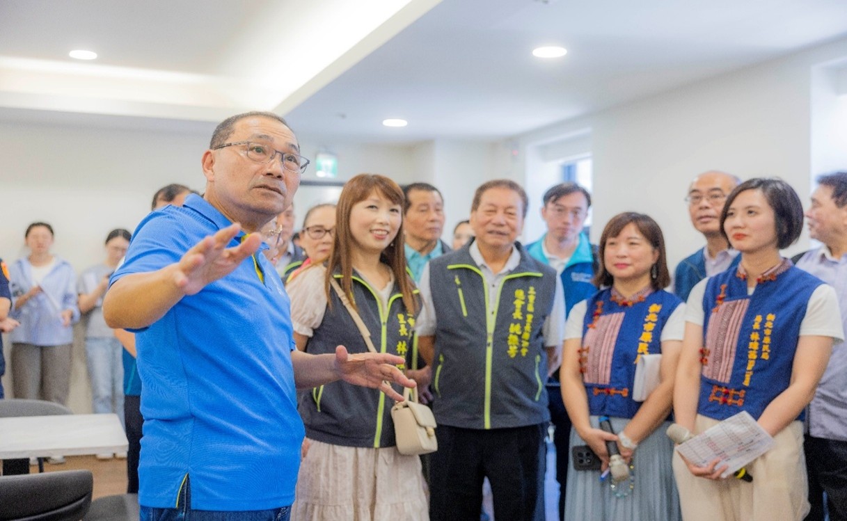 ▲市長侯友宜視察北原中心3樓(圖/新北市政府原民局提供)