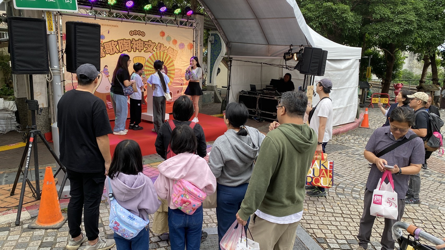 「2026鶯歌陶神文化季」精彩登場，精采舞台表演及陶藝作品園遊會，來鶯歌老街商圈度過最chill的夏日假期!