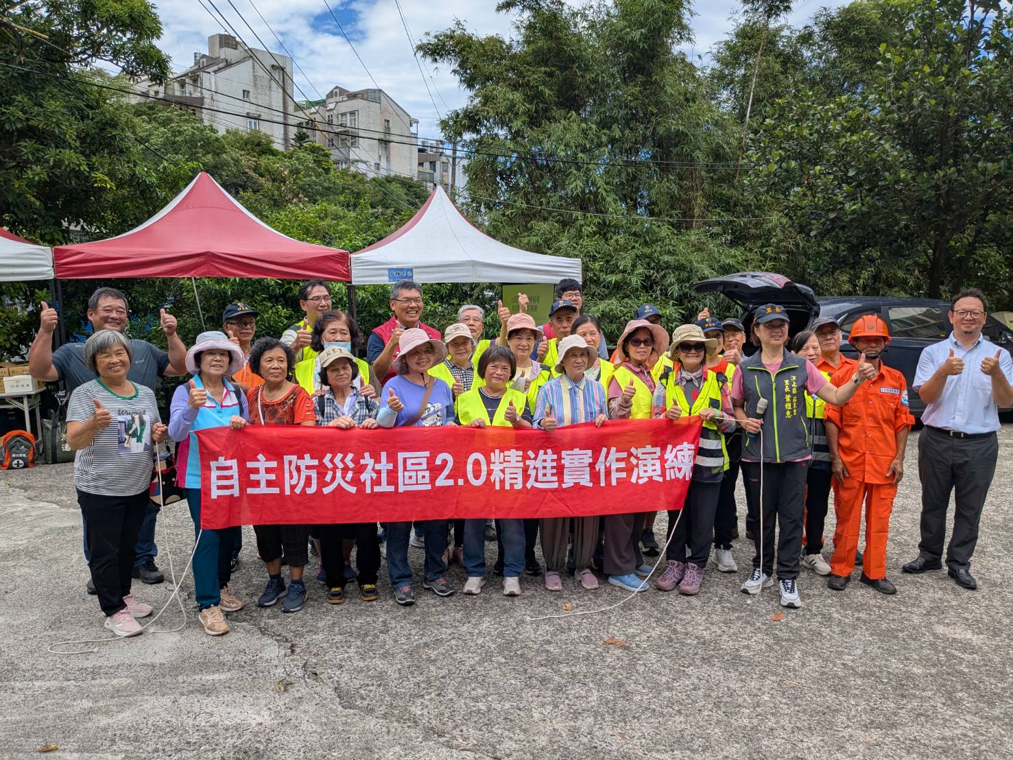 為提升社區自主防災能力及災害應變效率，農業局於本(25)日在汐止區茄苳里辦理「土石流自主防災社區實作演練」