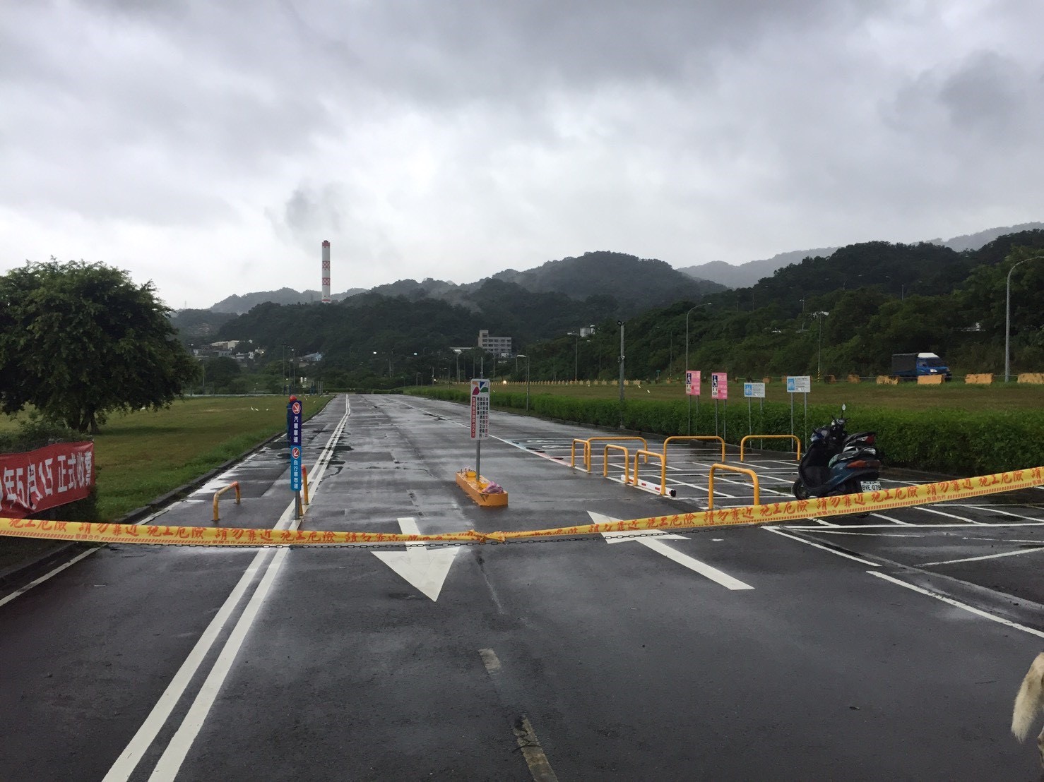 新北市高灘地停車場預計於今（8）日中午12時起管制車輛只出不進