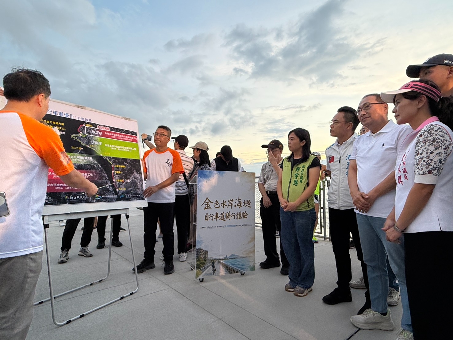 市長除肯定工程團隊克服海岸管制區施工難度