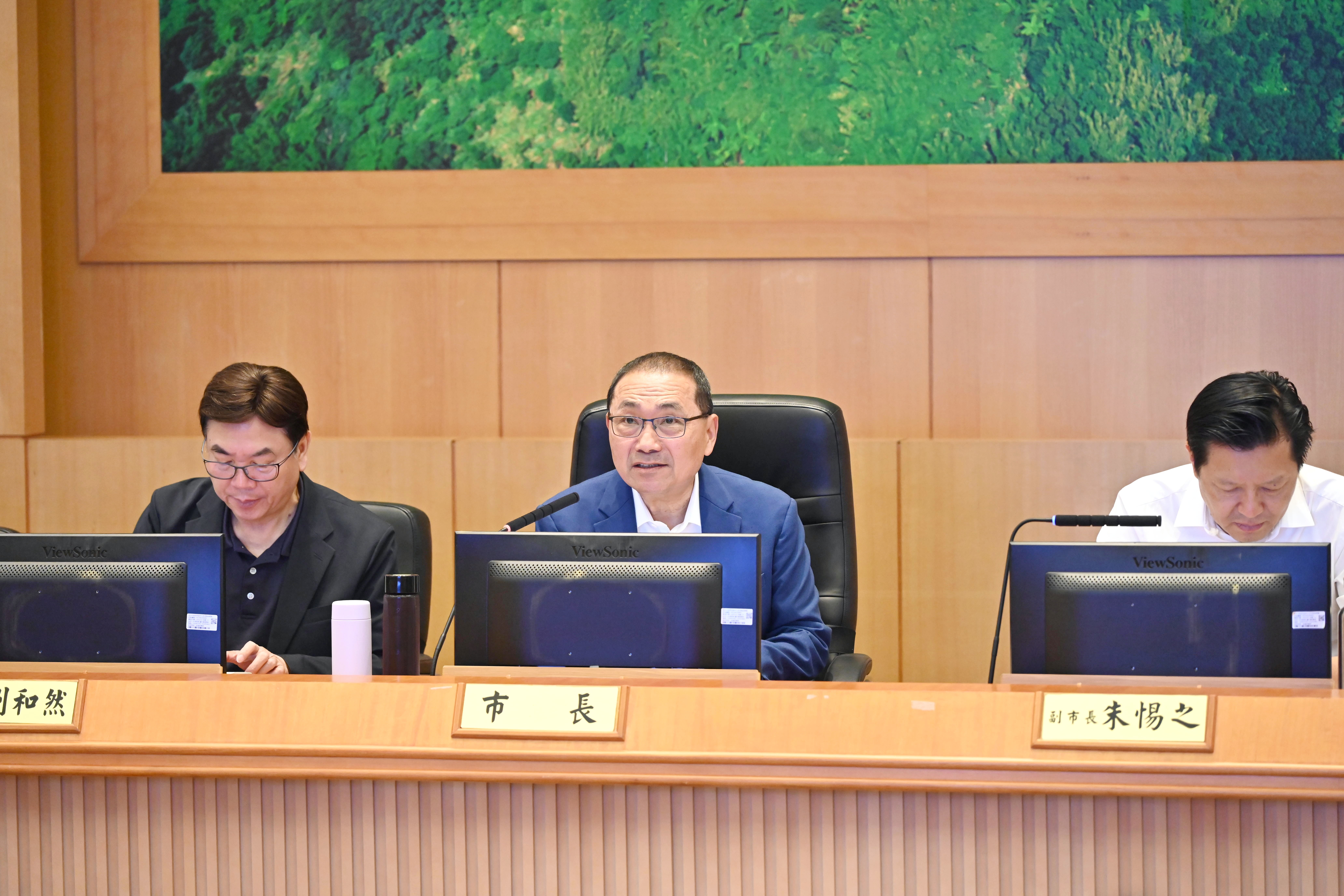新北市長侯友宜肯定青年局已建立起一套陪伴年輕人成長，並將青年力量導入城市的治理系統。