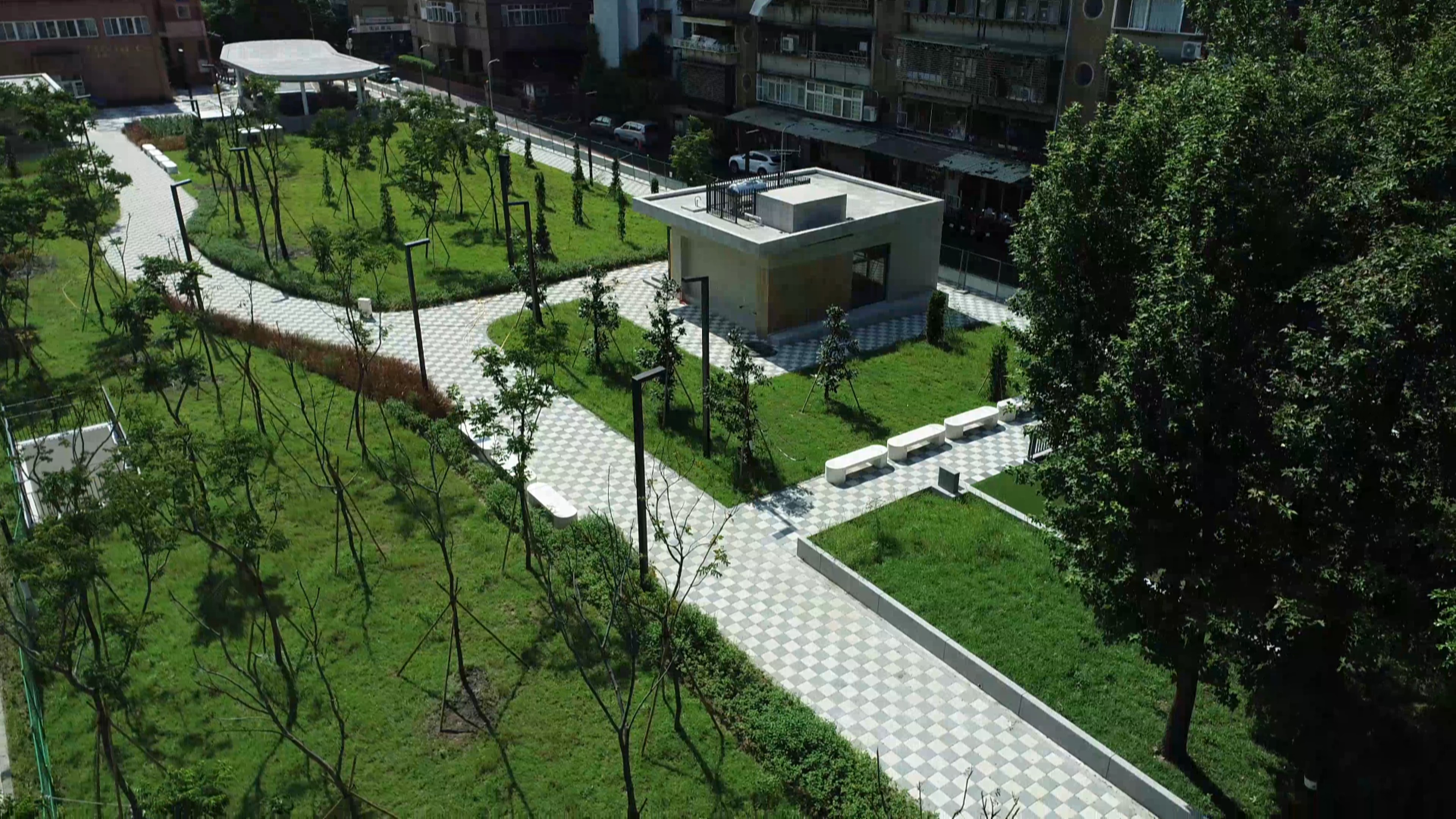 興華公園同步進行綠化景觀大改造