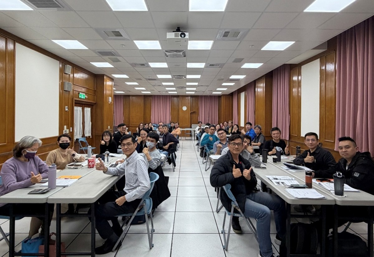 企業代表參與碳盤查輔導課程，考取ISO 14064-1：2018內部稽核員證書 (圖為115年碳盤查輔導課程照)