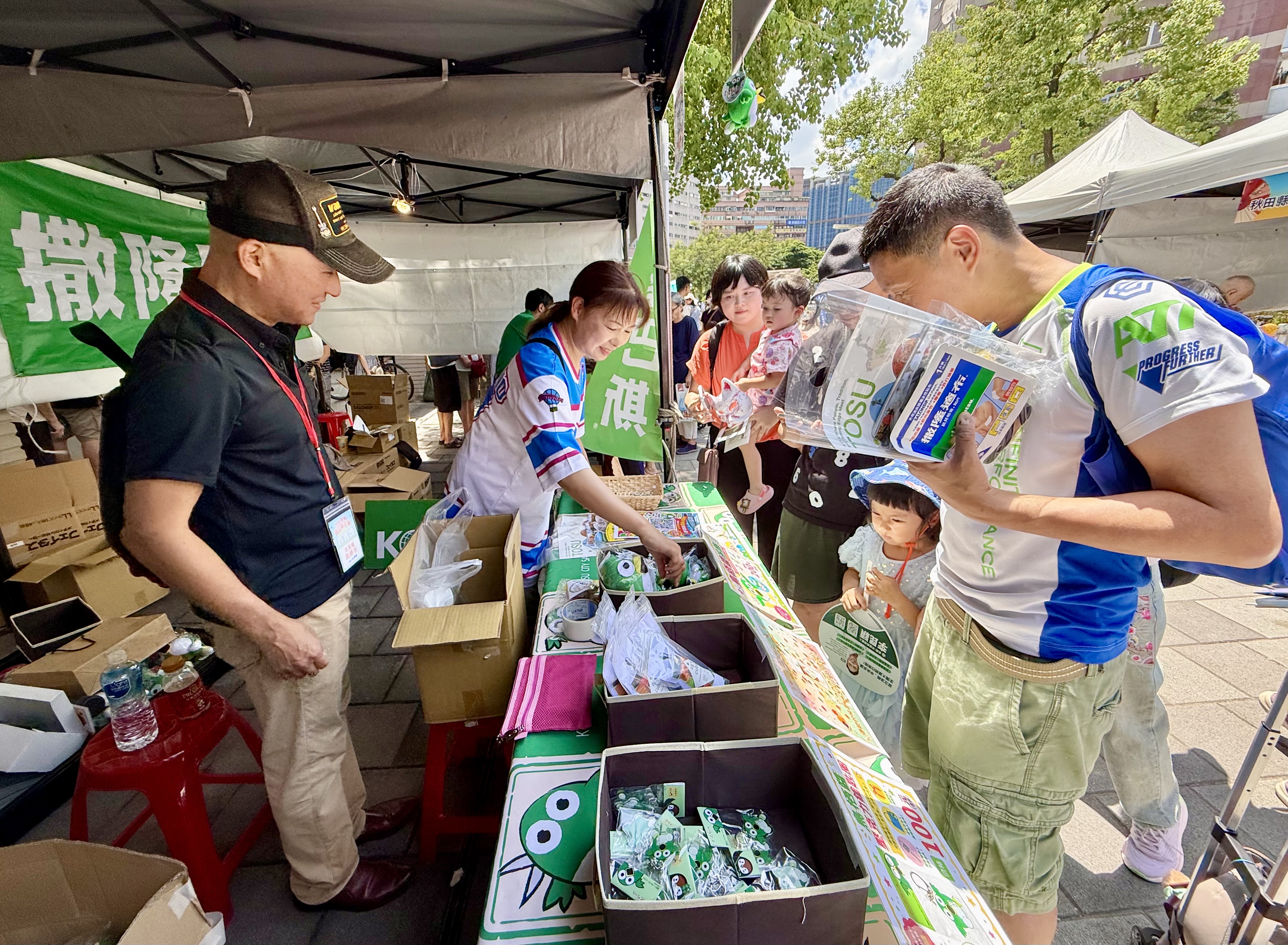 10.佐賀縣鳥栖市推廣知名品牌撒隆巴斯貼布