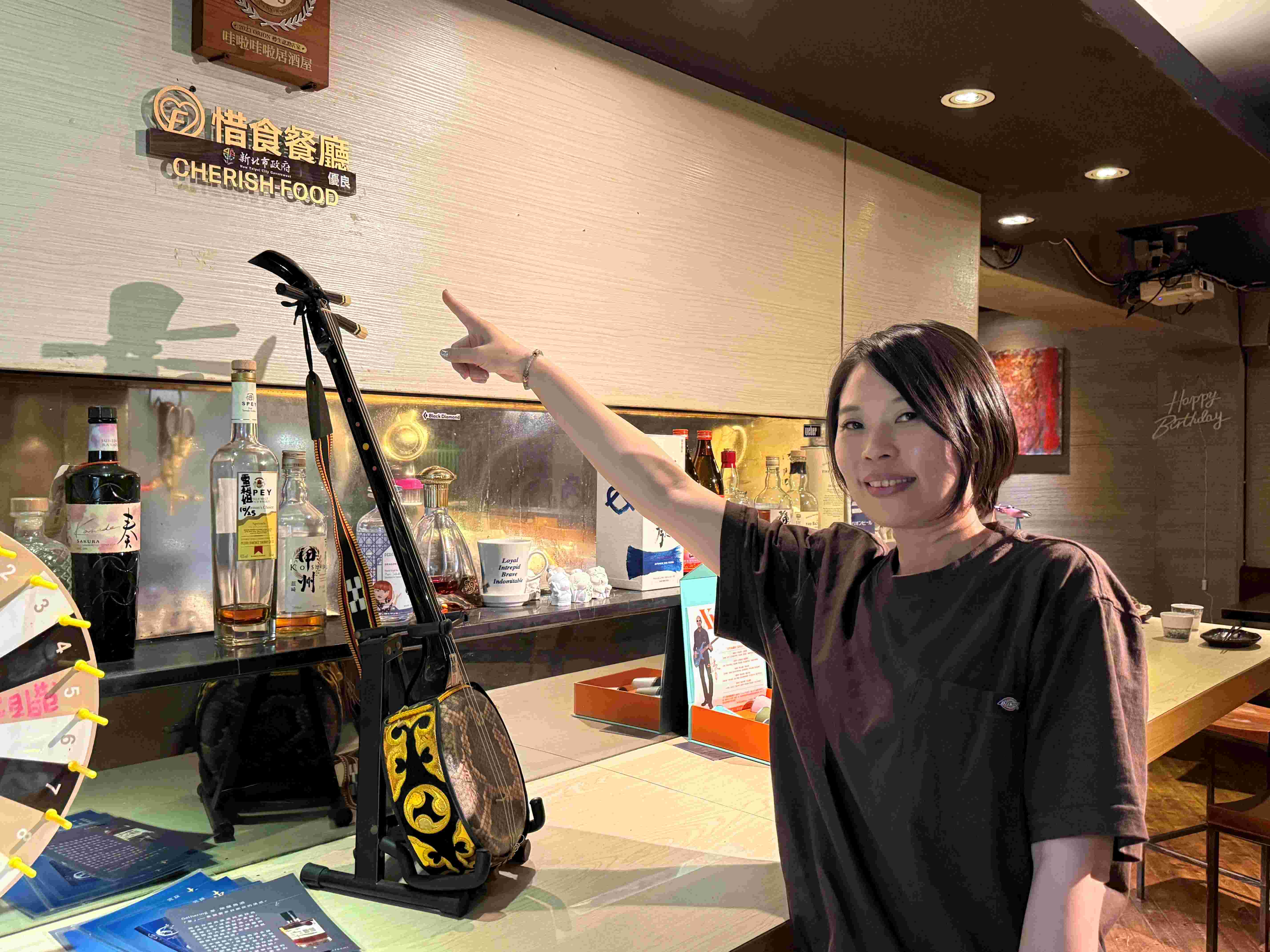 沐沐小料理，除提供日式居酒屋風格餐點外，也依季節推出創意料理，讓消費者品嘗當季食材的鮮美風味