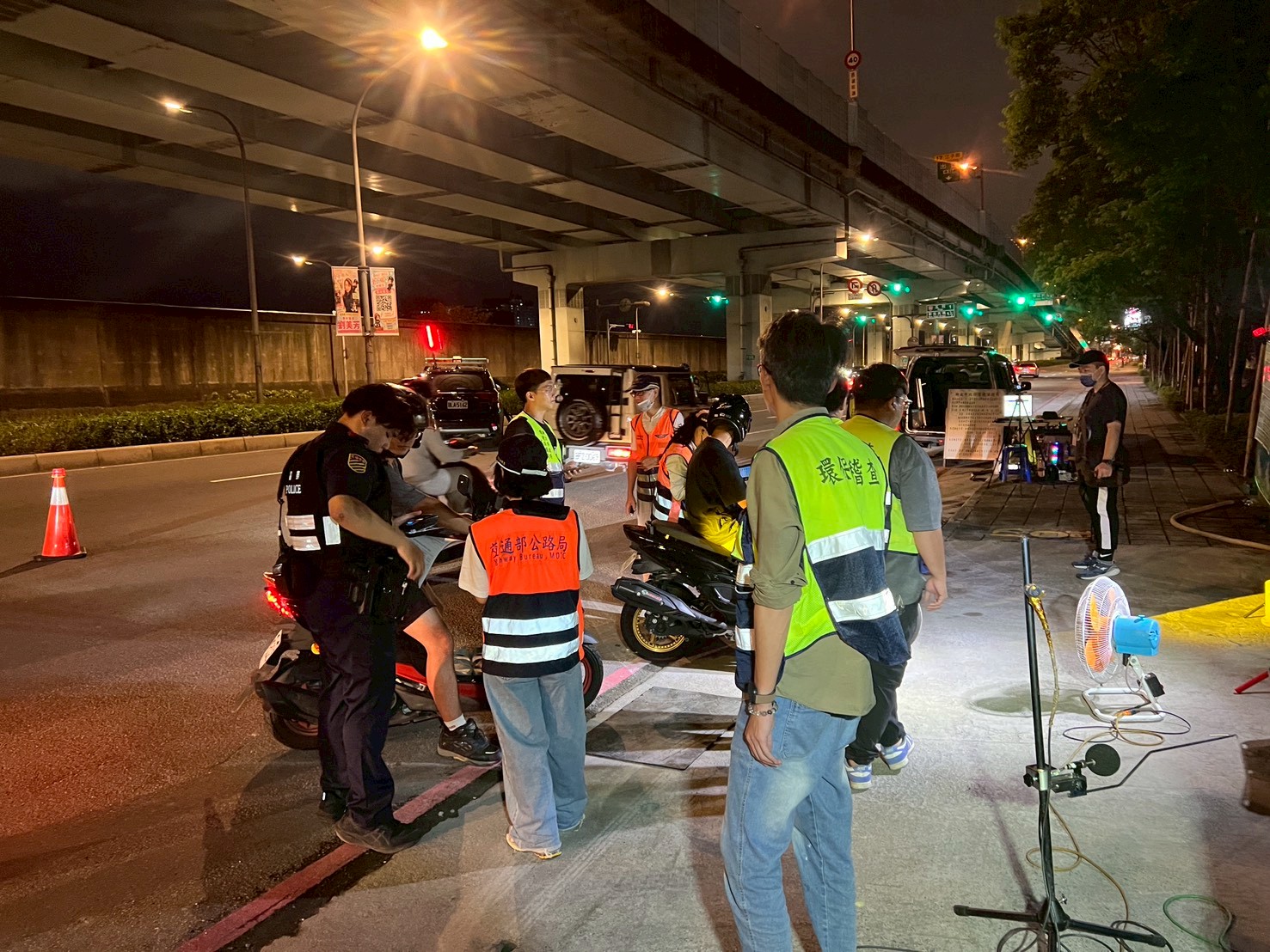 統計今年7月至8月暑假期間，針對違規噪音車共取締214件，暑假過後仍將持續強力執行專案管制