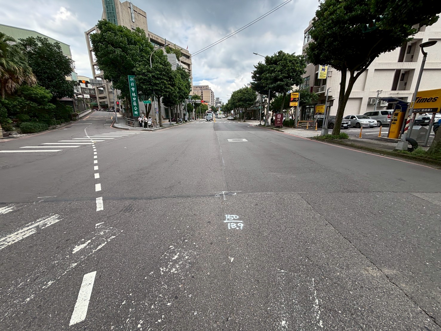 林口區仁愛路一段將於9月12日至13日夜間辦理道路銑鋪工程，敬請行經車輛提前改道並注意安全。