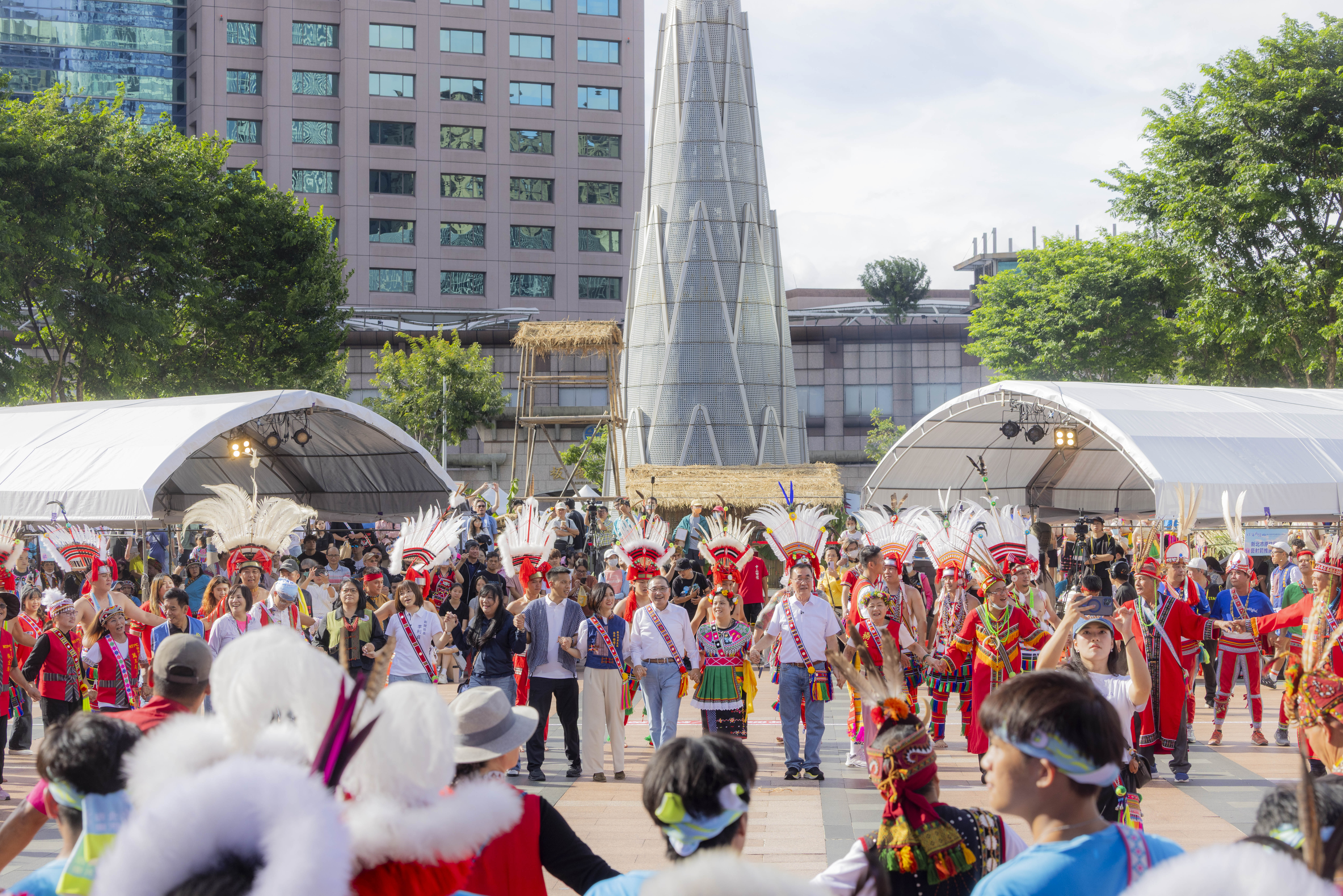 今年活動由新北市各族的祈福儀式揭開序幕，族人向祖靈表達感謝，祈求未來平安順遂。