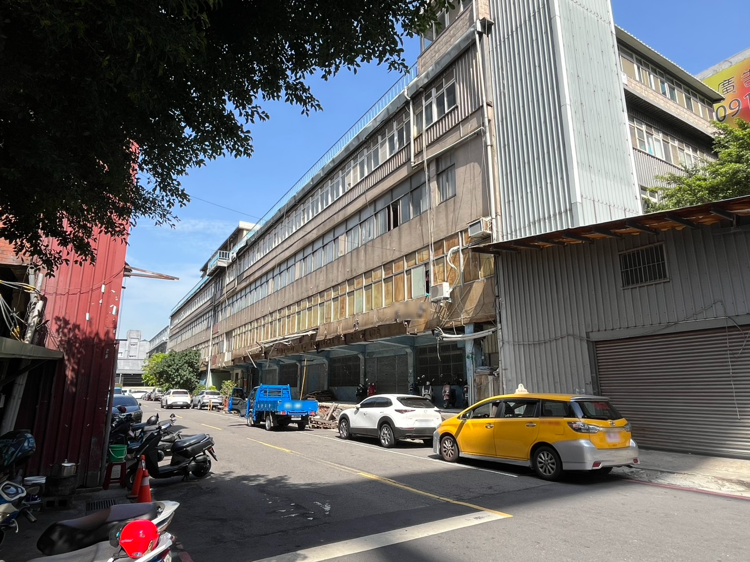 三重區中興段299地號 更新前現況-老舊廠房