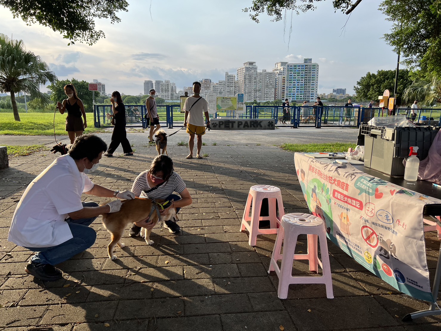 響應928世界狂犬病日，9月28日(一)新北動保處將於永和綠寶石寵物公園舉辦免費狂犬病預防注射活動