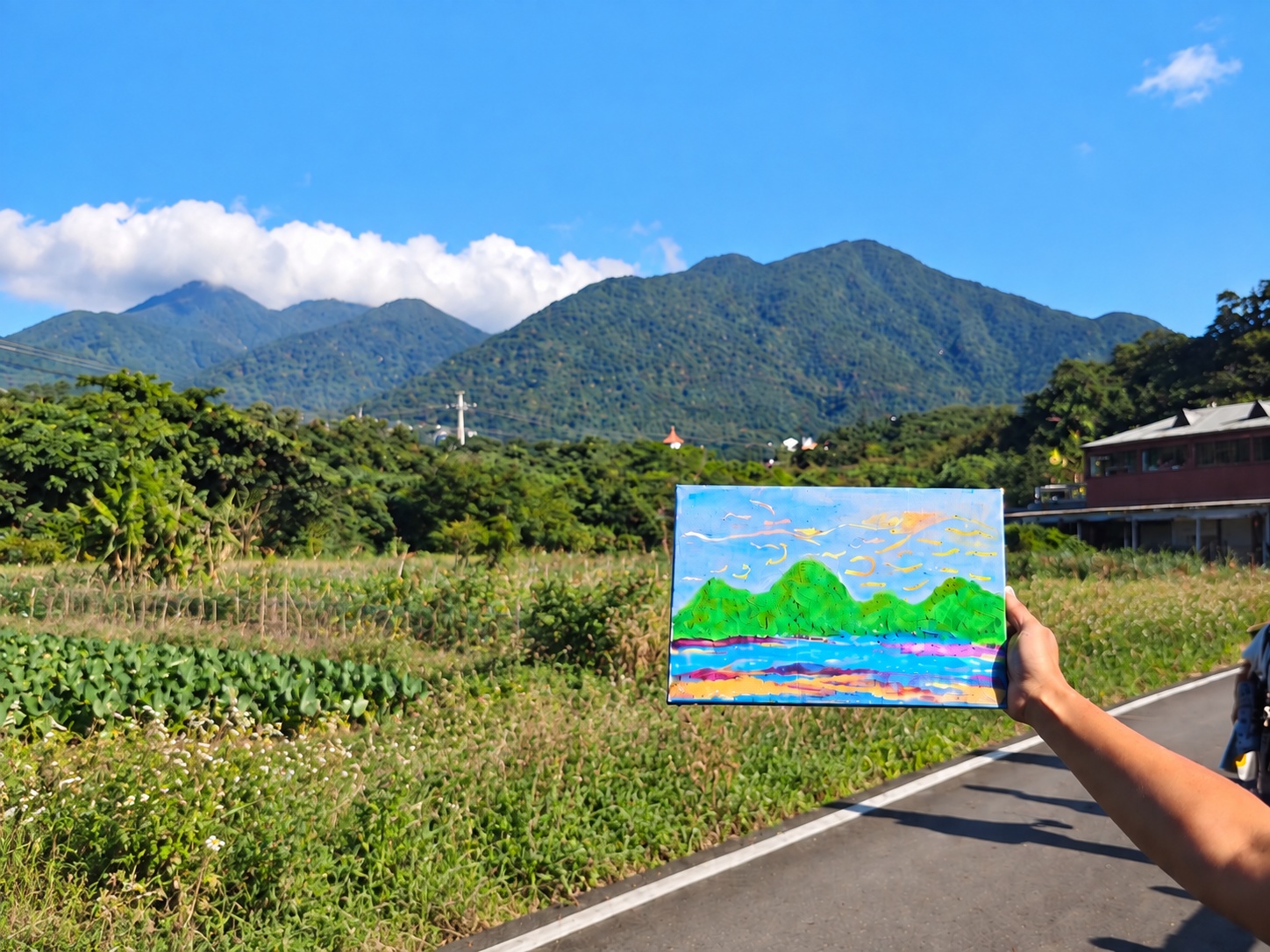 以自然田園與山景為創作素材，透過畫筆感受土地與自然之美