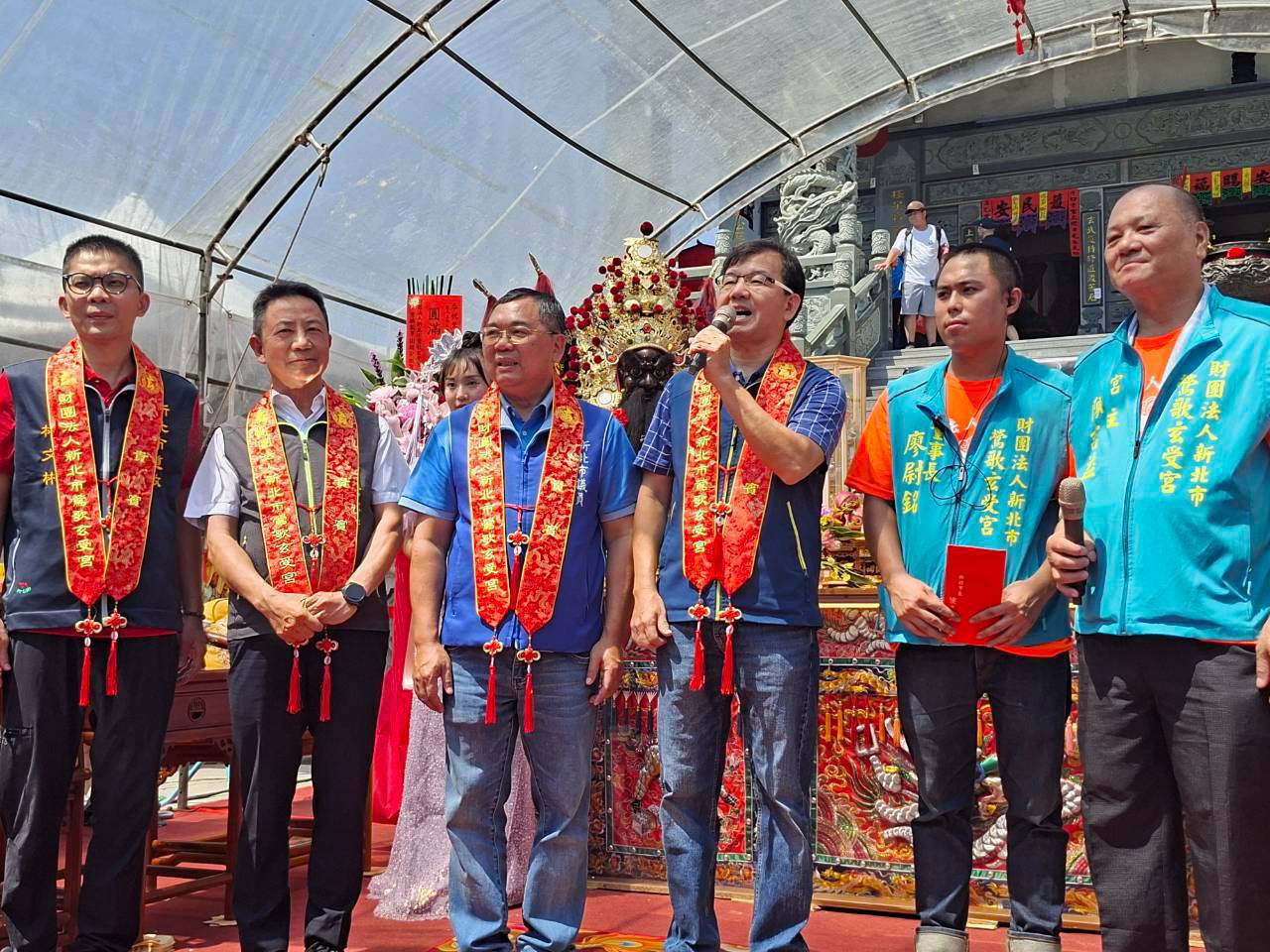 民政局長林耀長表示，宗教信仰是凝聚社區向心的重要力量，財團法人新北市鶯歌玄受宮多年來投身公益，成為地方安定與關懷的信仰中心。