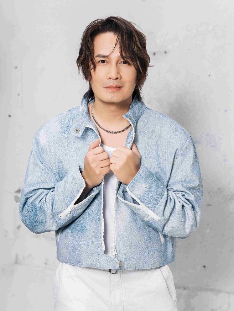 客家金曲獎歌手羅文裕為115年新北市客家義民爺文化祭開幕演唱
