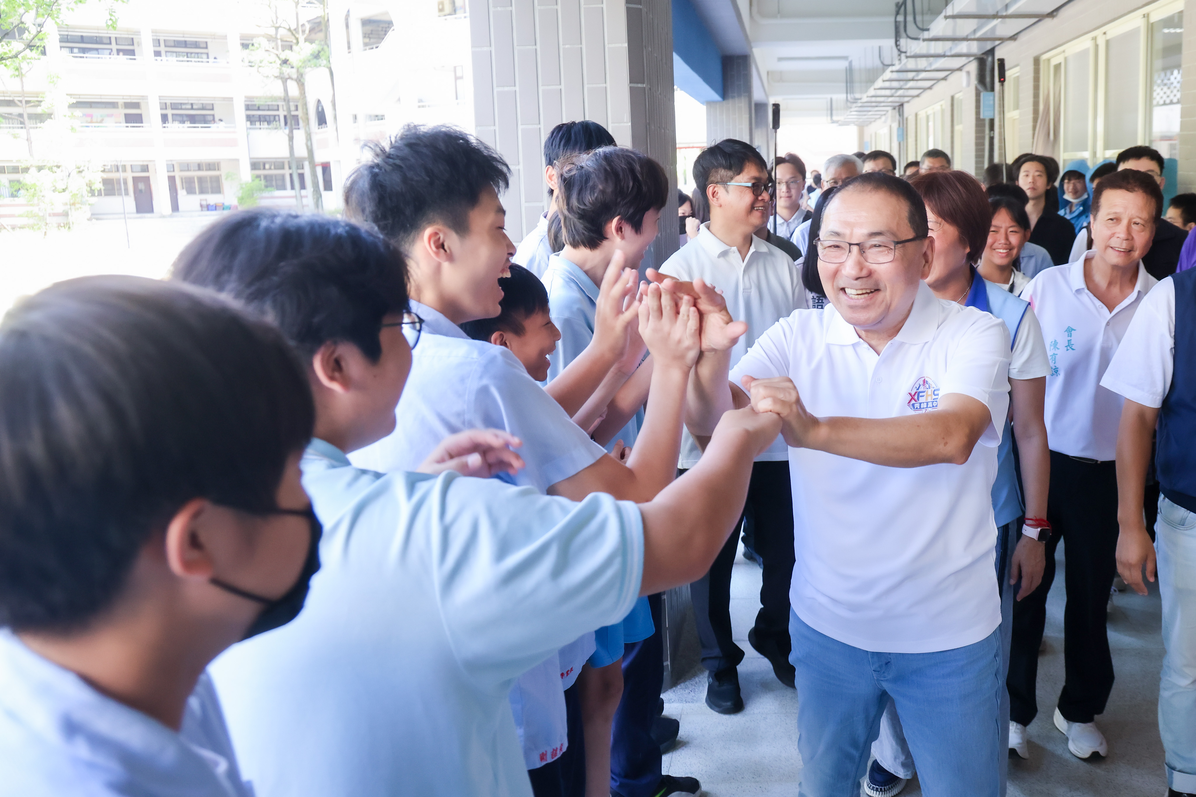 侯友宜感謝家長及師生的全力支持，讓新校舍順利啟用，也期待學生在新校舍適性發展，獲得更多信心與力量。