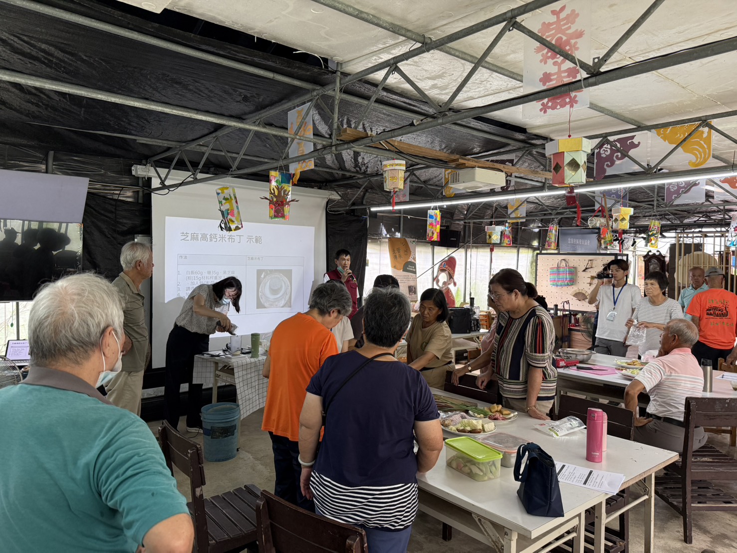  動保處希望透過社區宣導，將動物保護觀念融入居民日常生活。