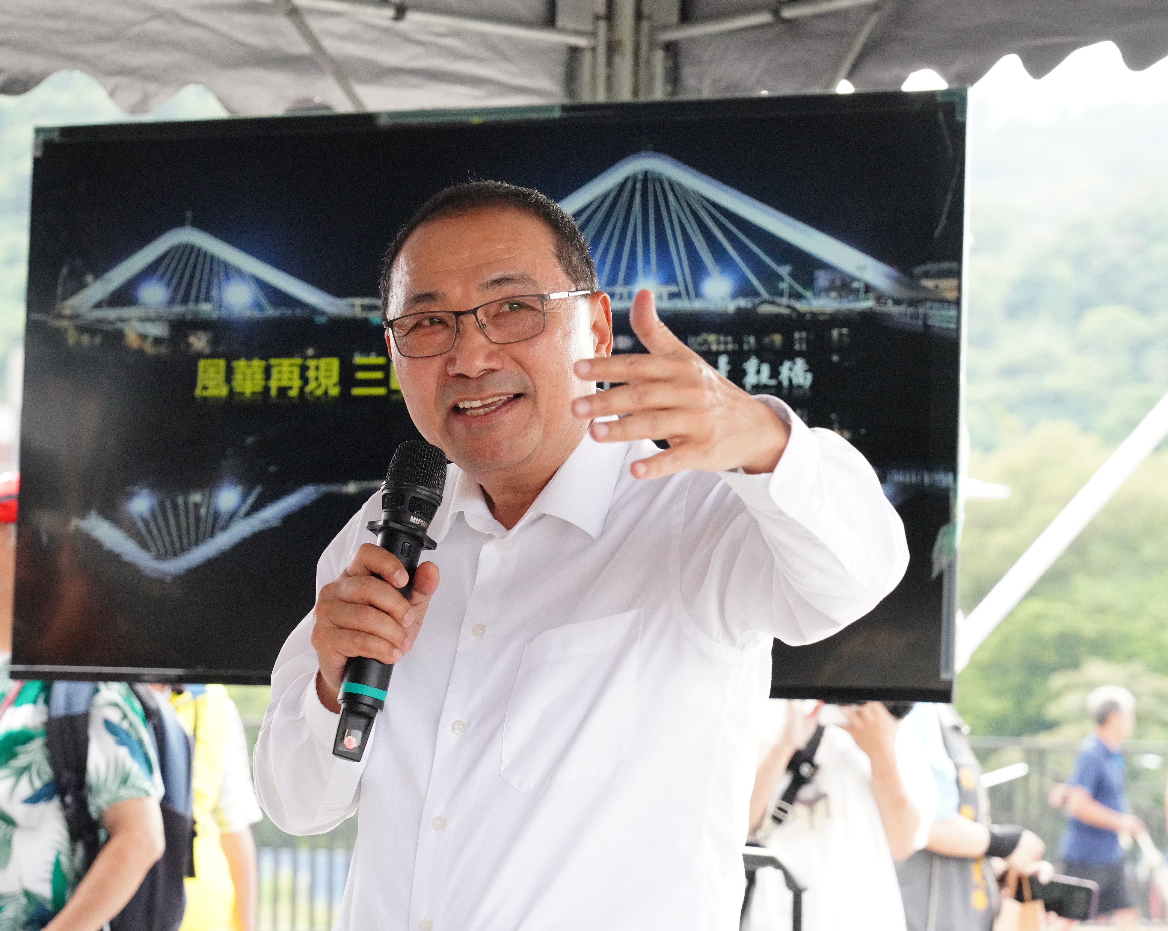 市長侯友宜表示長福橋為新北市第5座人行景觀橋