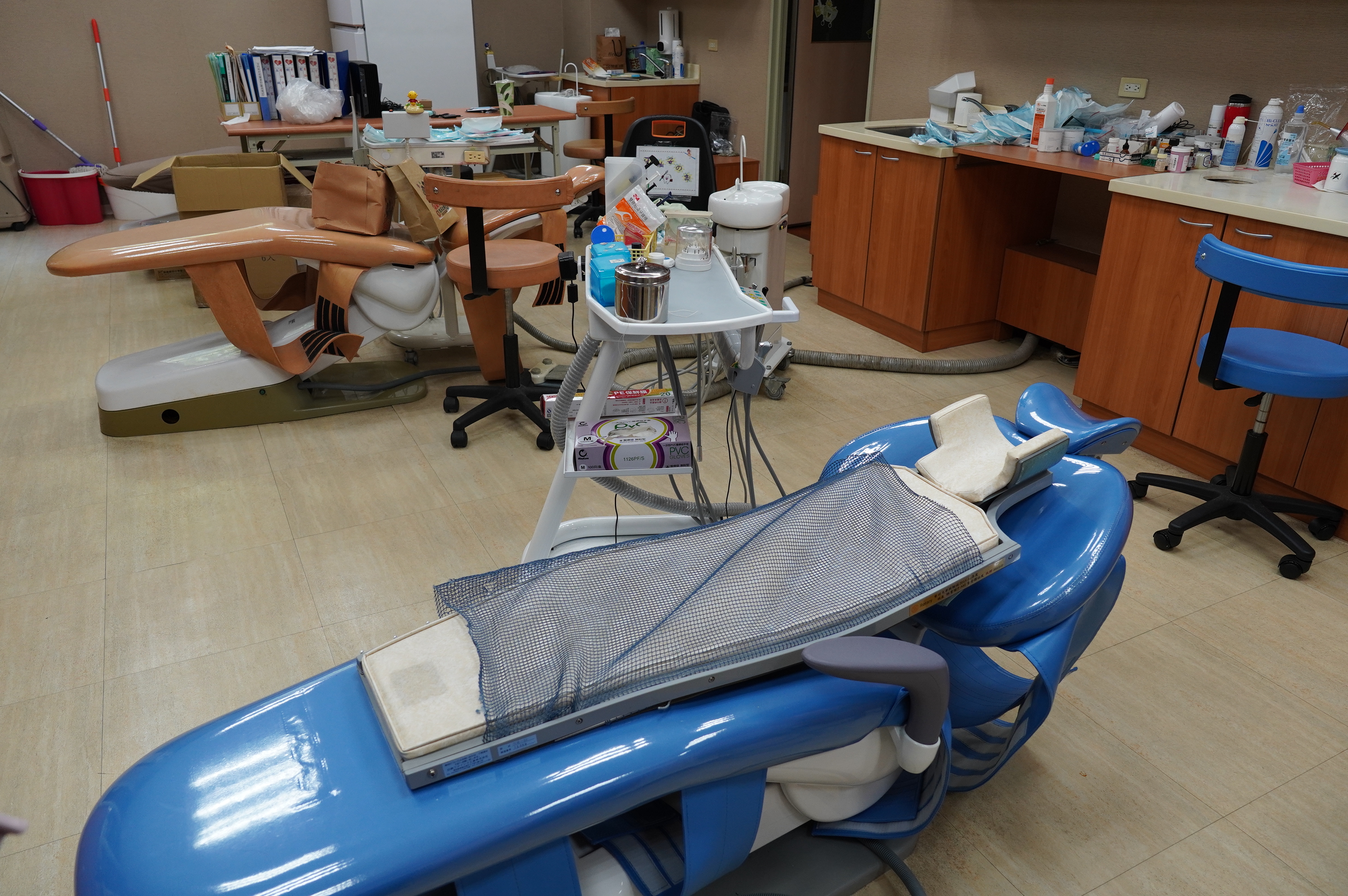 三峽日間托育中心設置「牙仙子の家」，提供免費的口腔檢查、洗牙、塗氟及溝隙封填等醫療服務。