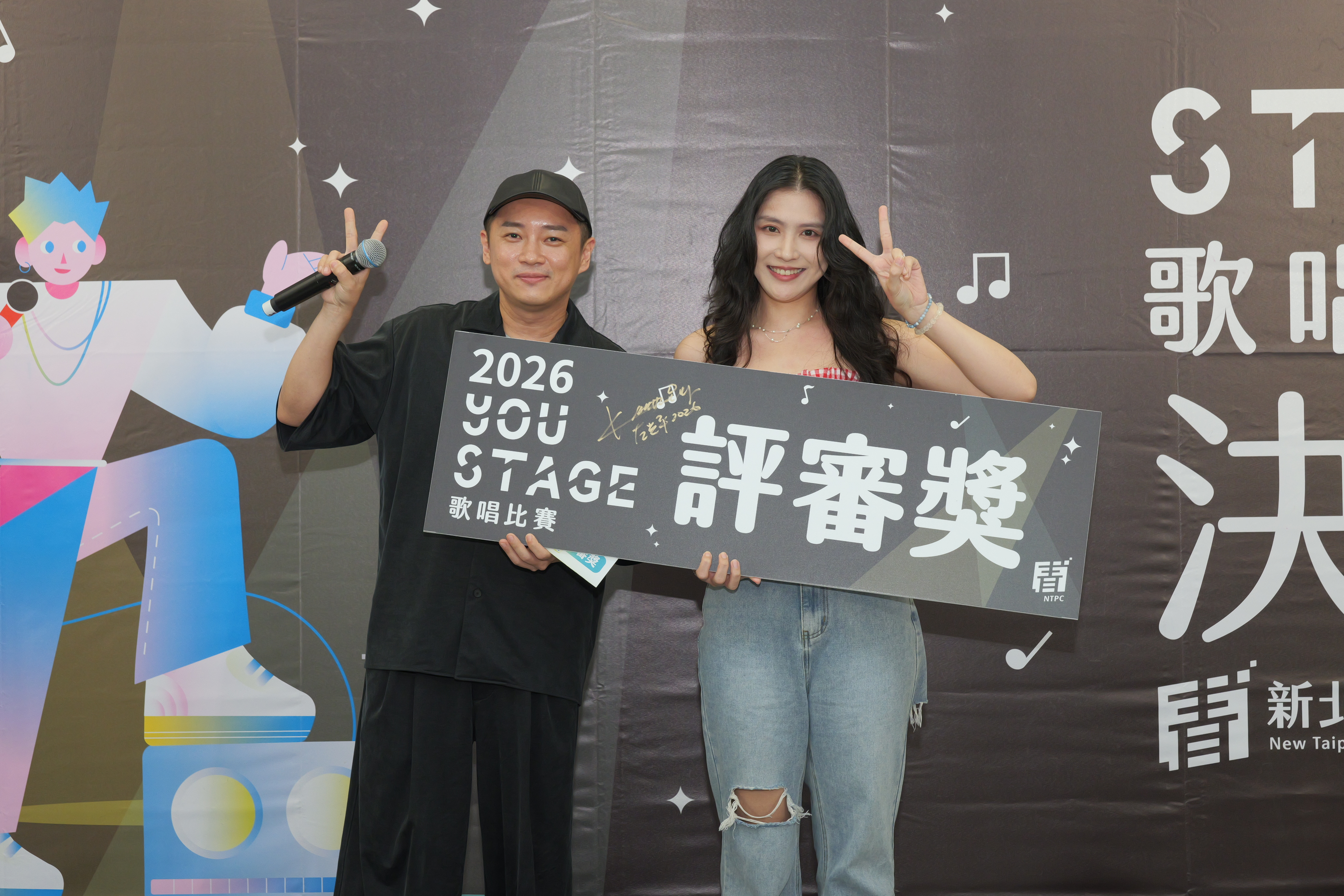 「2026 You Stage歌唱比賽」參賽者林孟璇（圖右），以張清芳的《無人熟識》得到評審左光平青睞，獲評審獎。