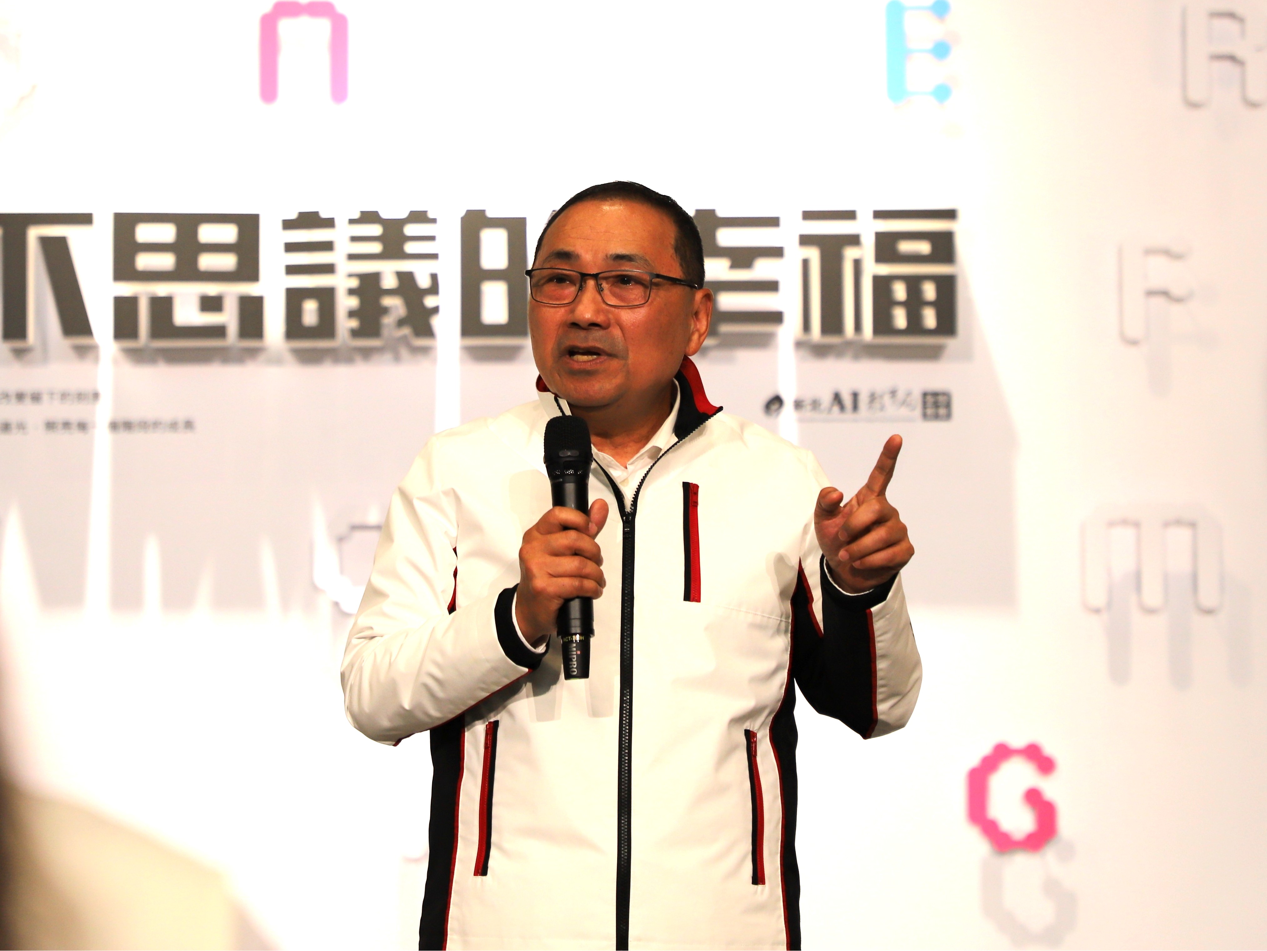 侯友宜市長表示，教育陪伴每個孩子找到方向，讓每一段學習都有資源、有選擇。
