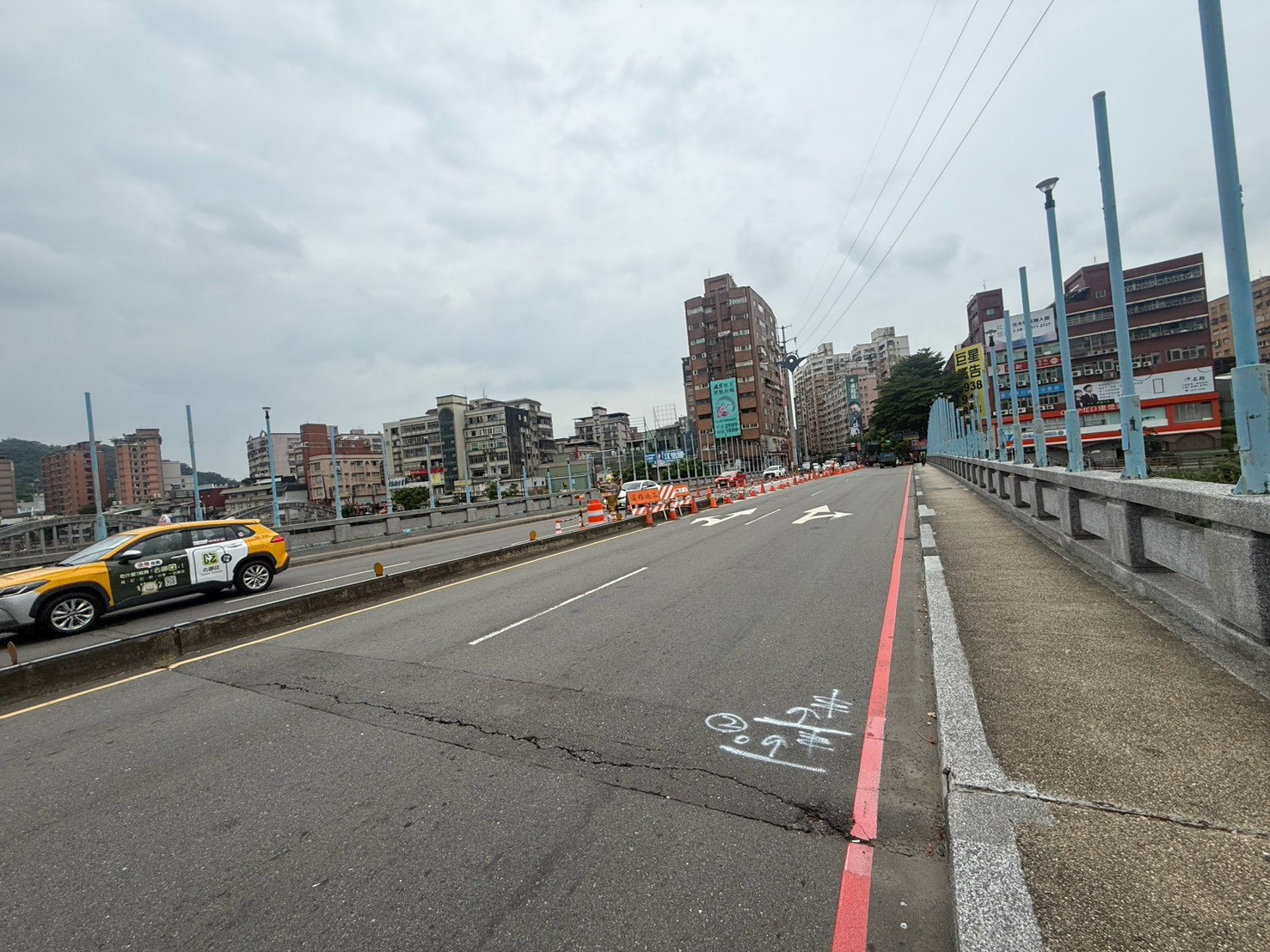 養工處將於10月13、14日夜間辦理三峽區復興路道路銑鋪工程，將分時段實施交通管制，籲請用路人配合改道。