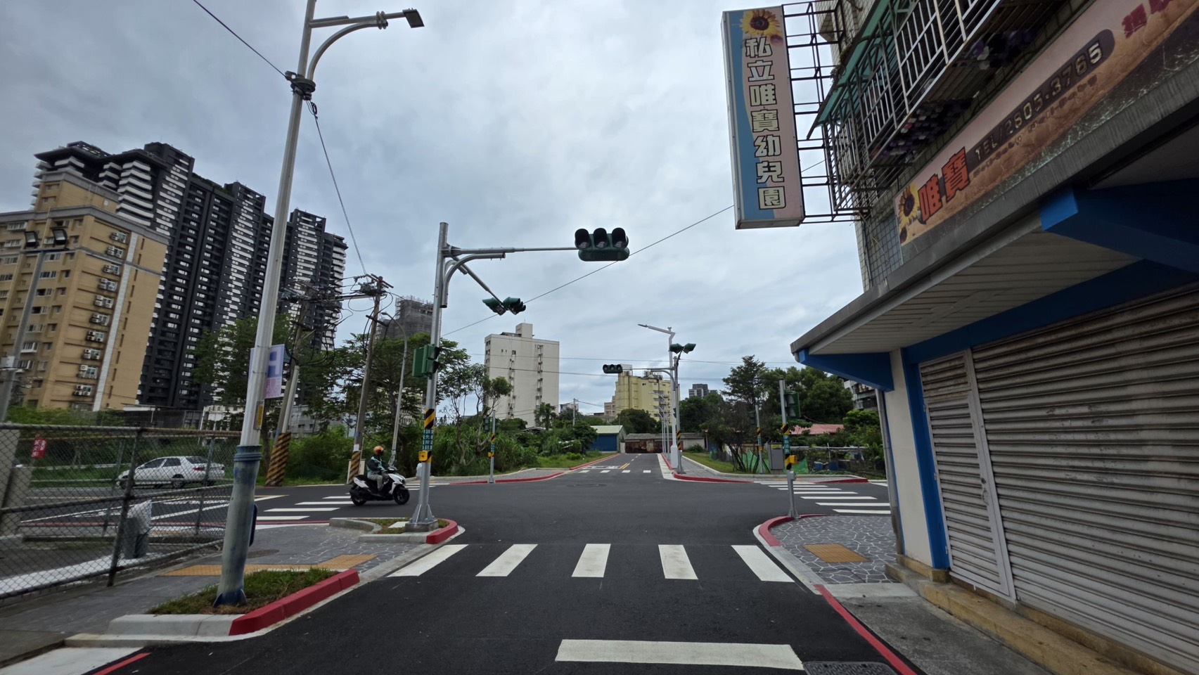 淡水區沙崙路131巷13弄至淡海路150巷間新闢道路工程，增設路燈、排水溝，提升照明及加強排水功能。