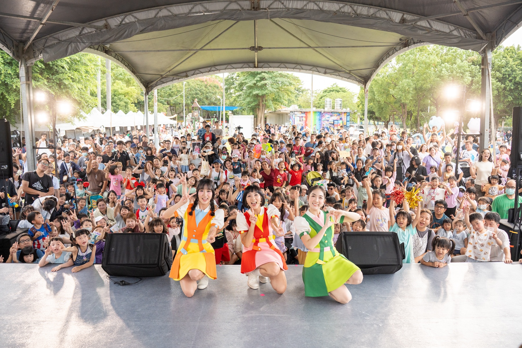 「435好秋日」邀請YOYO家族帶來唱跳演出，與現場大小朋友一起同樂。