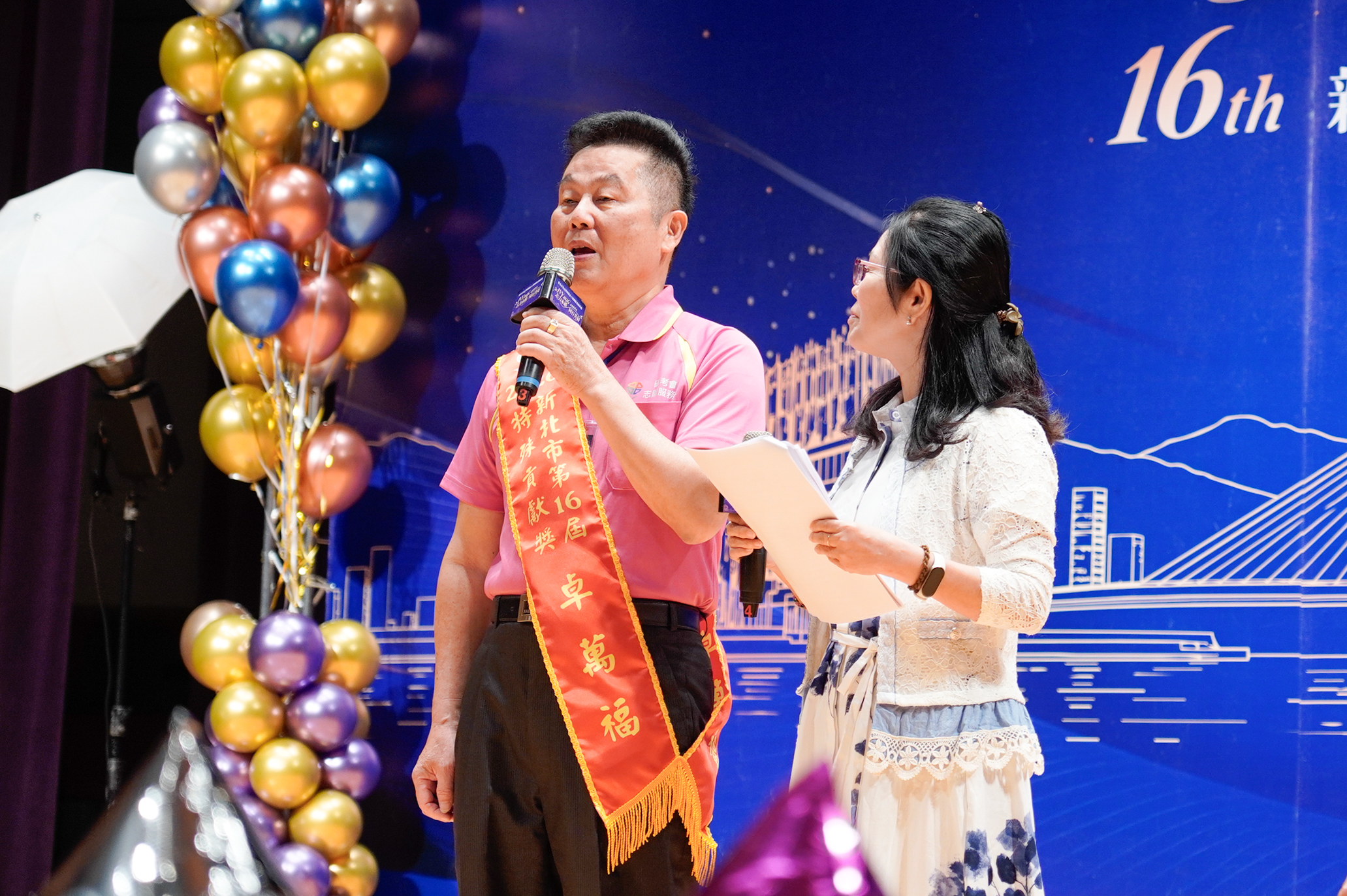  市府研考會志工隊長卓萬福分享志願服務20餘年的心得
