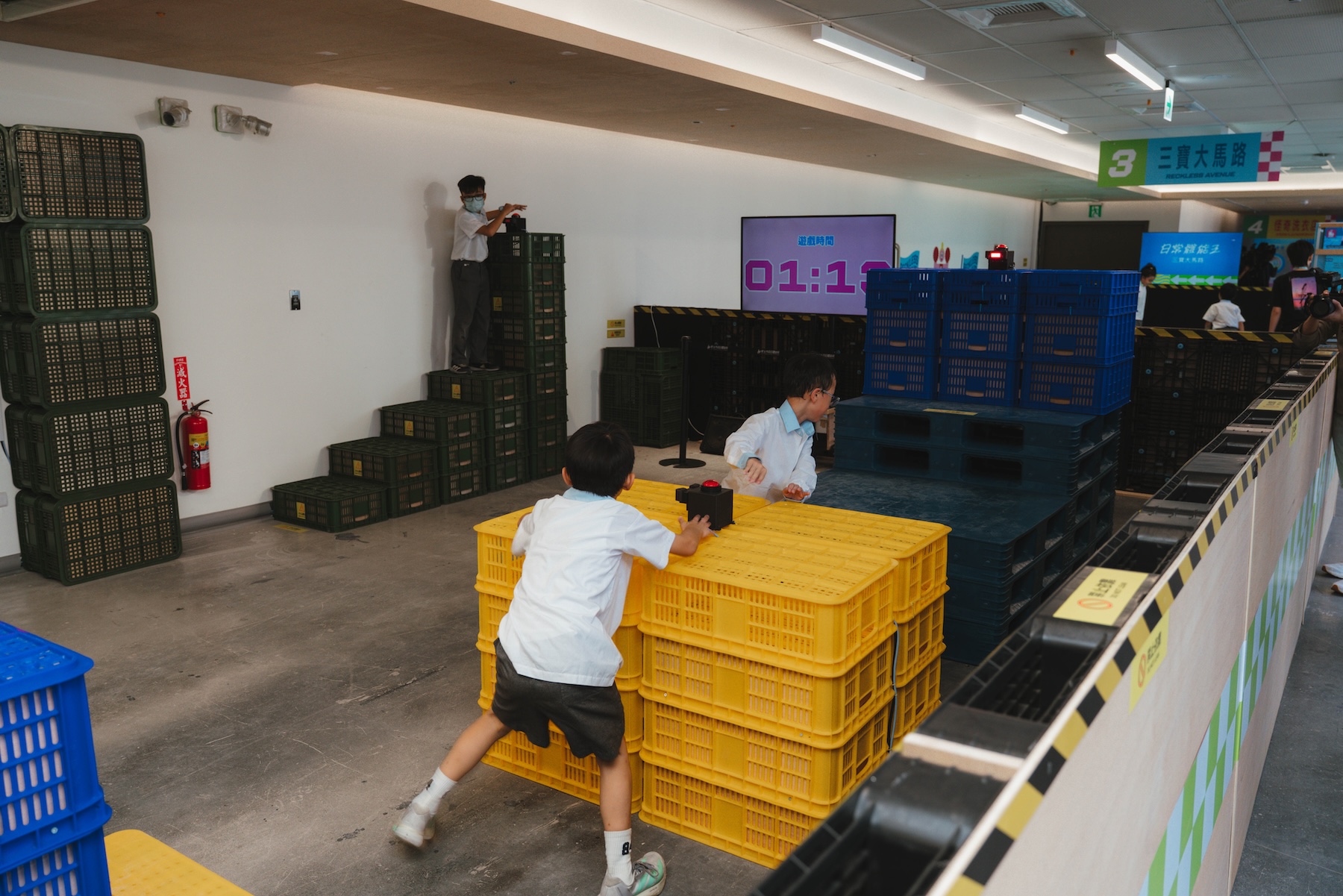 2026新北城市展5樓「日常體能王」展區，將日常生活情境融入趣味體能挑戰。