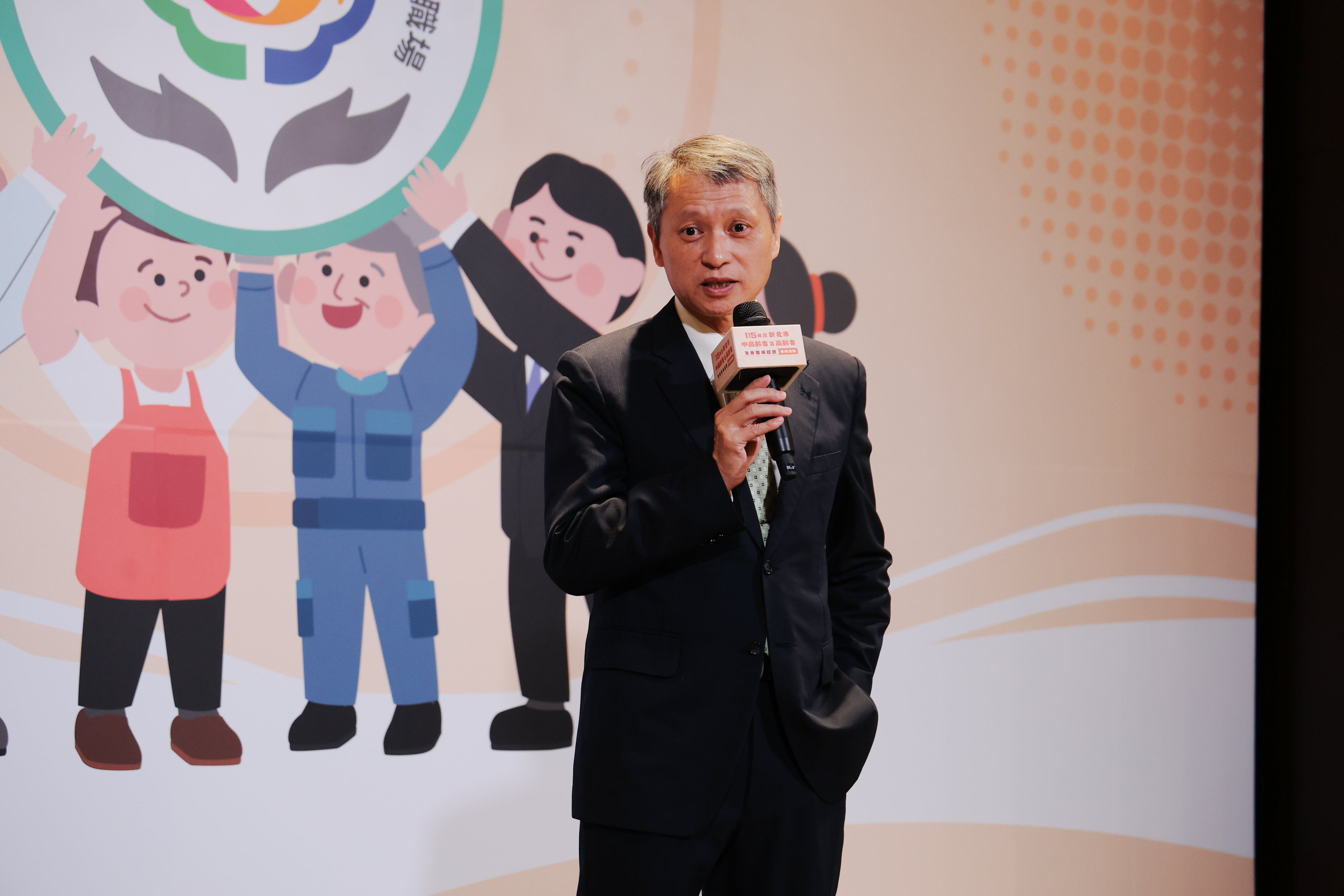 圖說：新北勞工局長陳瑞嘉致詞感謝獲證單位。