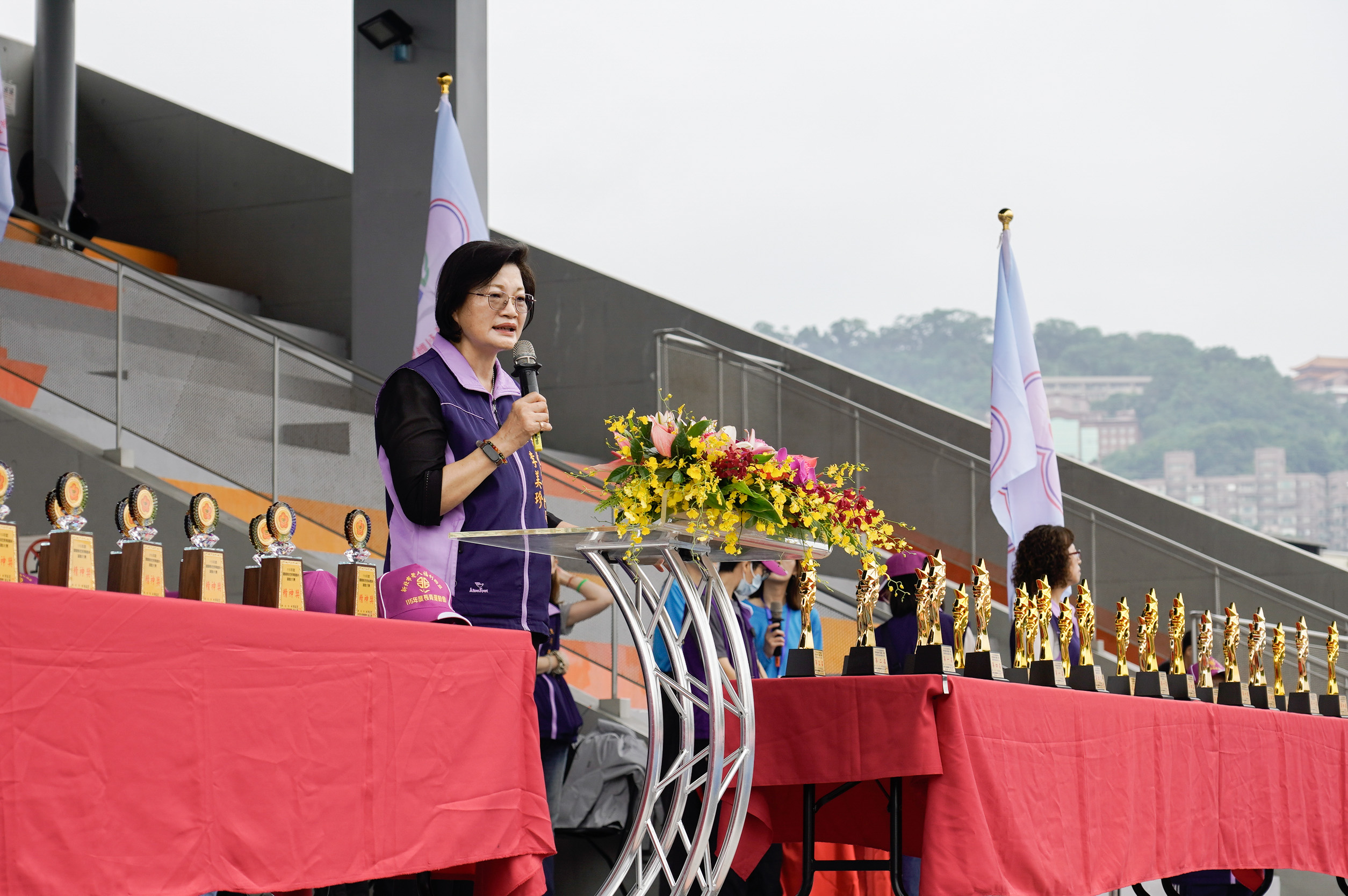 新北市社會局長李美珍表示，侯友宜市長時常鼓勵長者可以多多出門走走，尤其鼓勵男性長輩多參與、多運動。