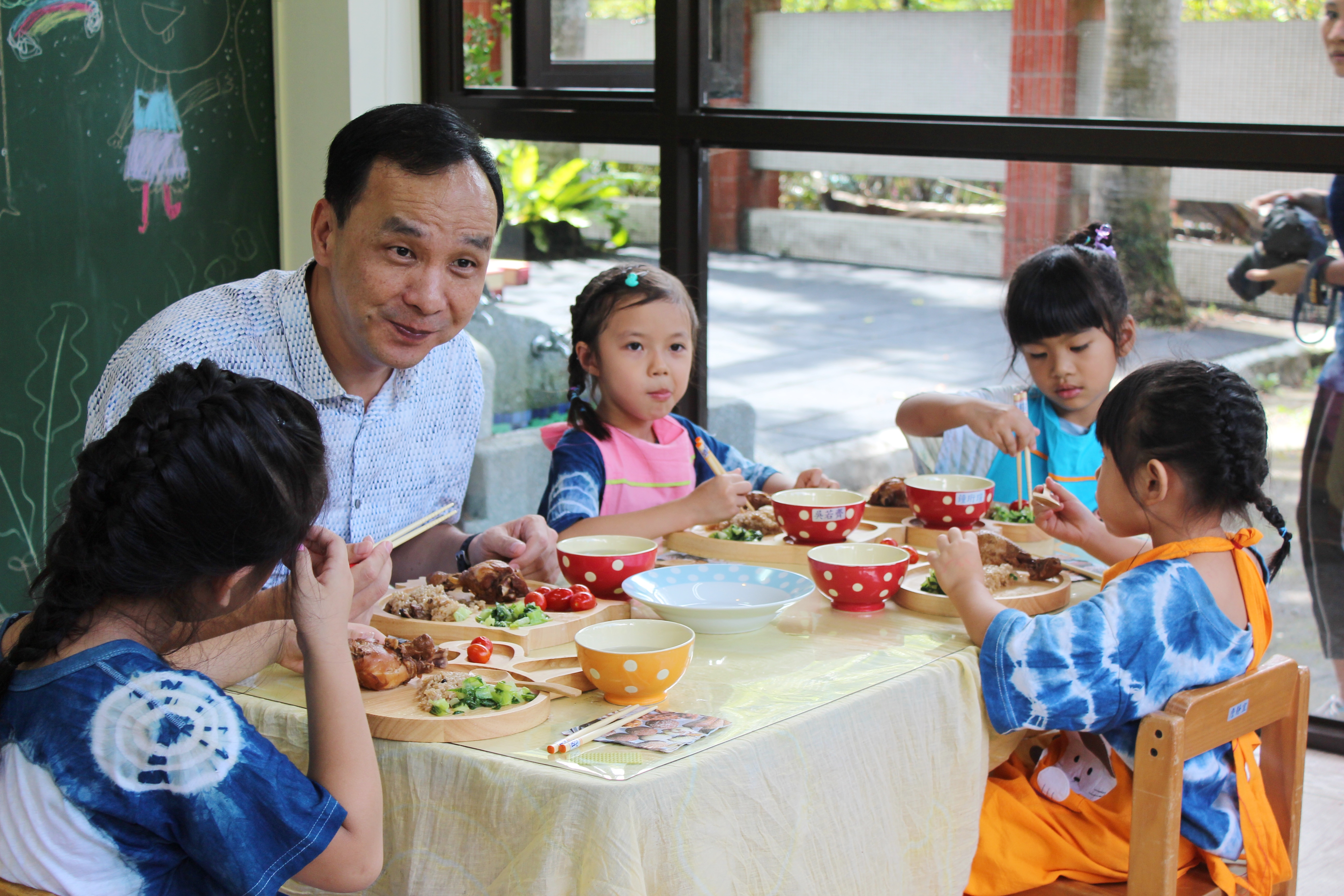 公共化幼兒園每天食用有機蔬菜