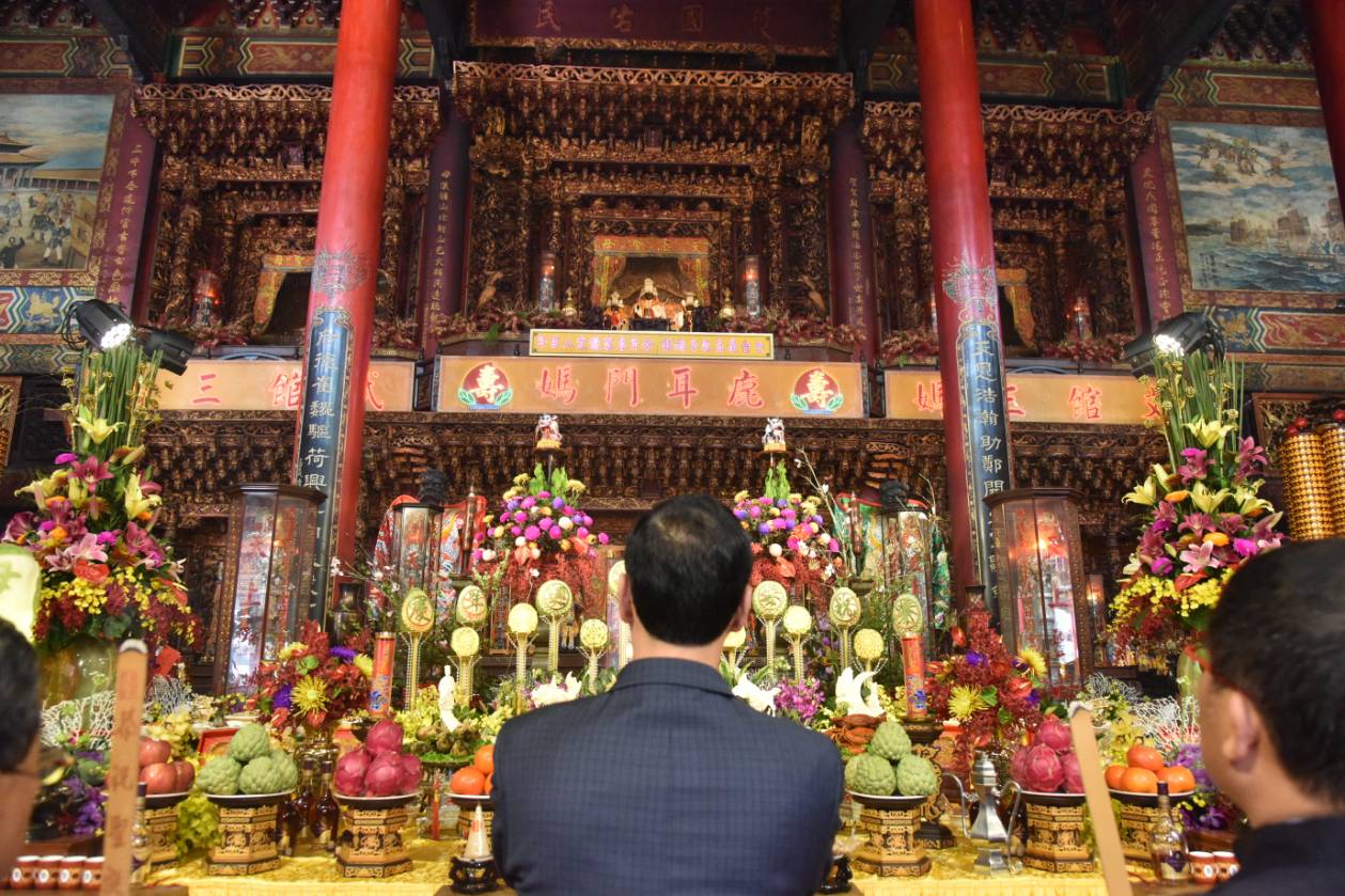 朱市長出席臺南正統鹿耳門聖母廟37週年安座大典