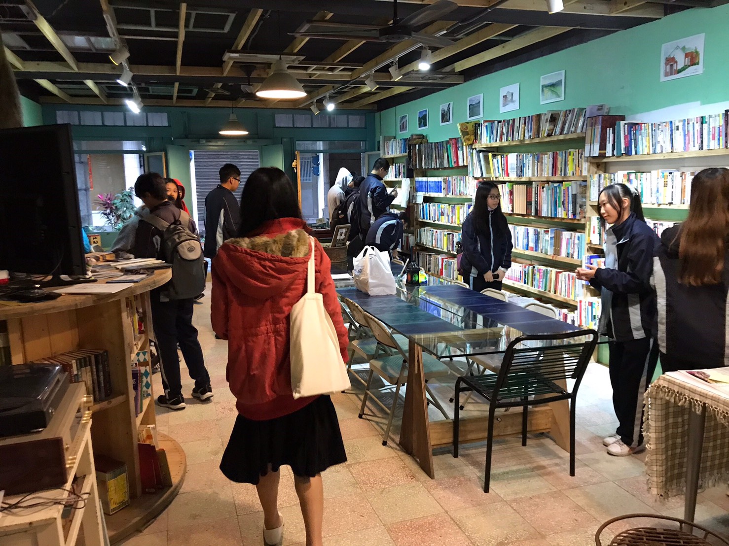 雙溪高中造訪書店