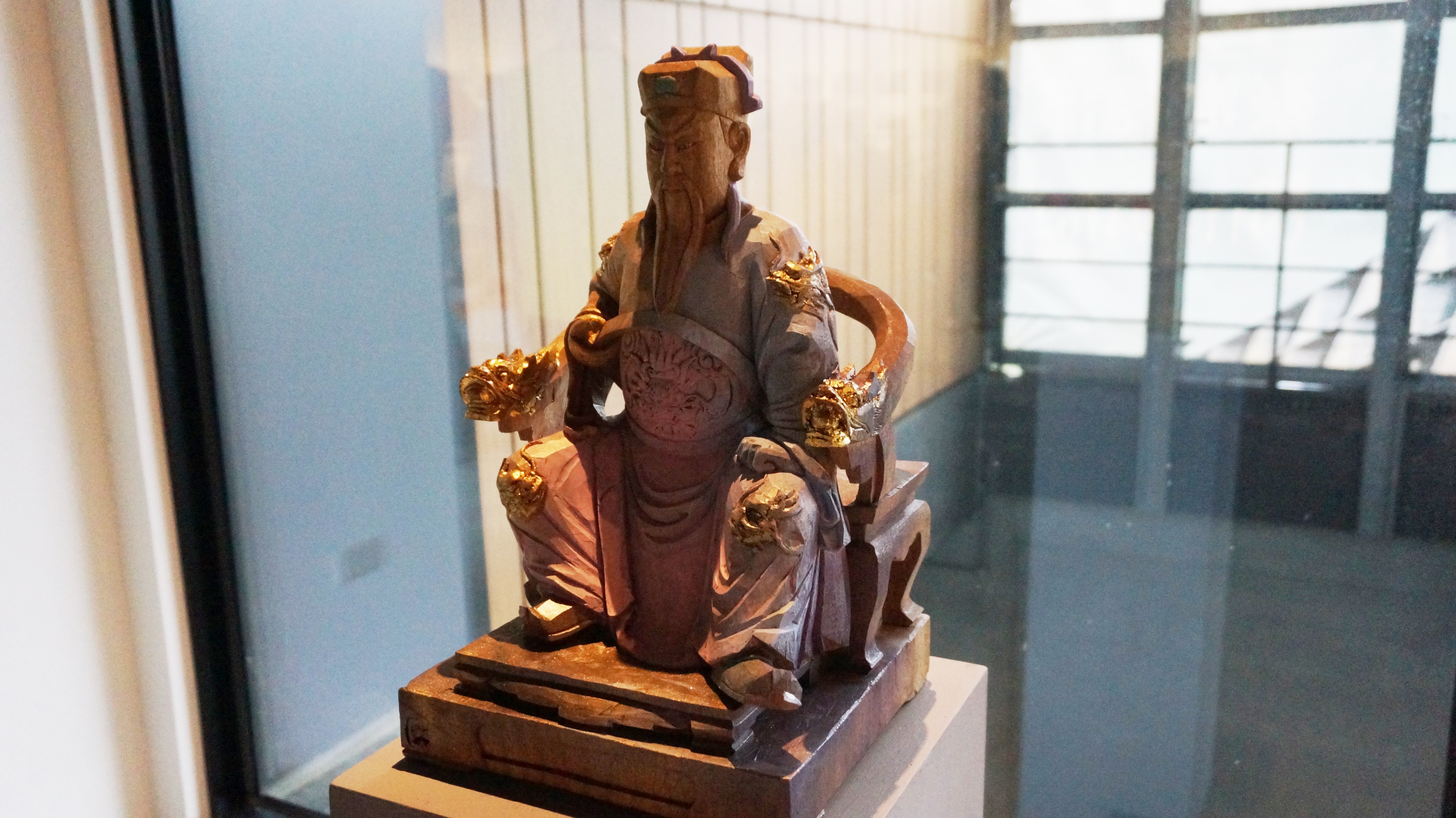 林口在地佛像雕刻名人李昆忠師傅創作的西秦王爺