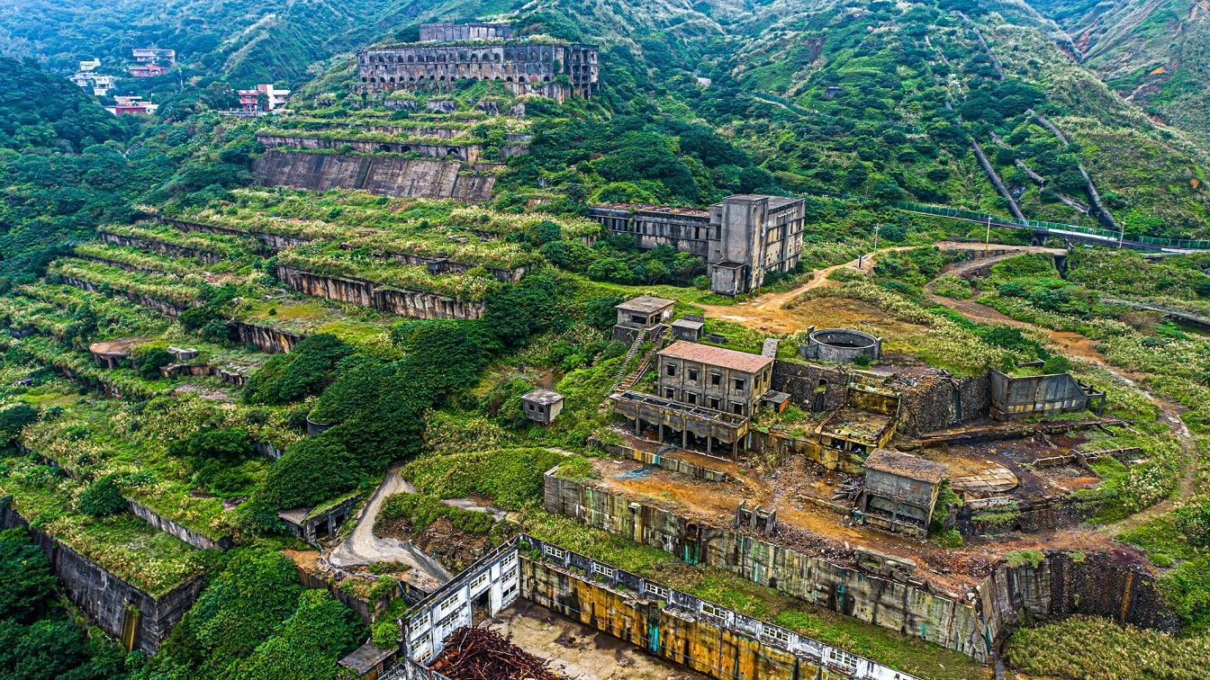 俯瞰水湳洞選煉廠遺址宛如異國山城