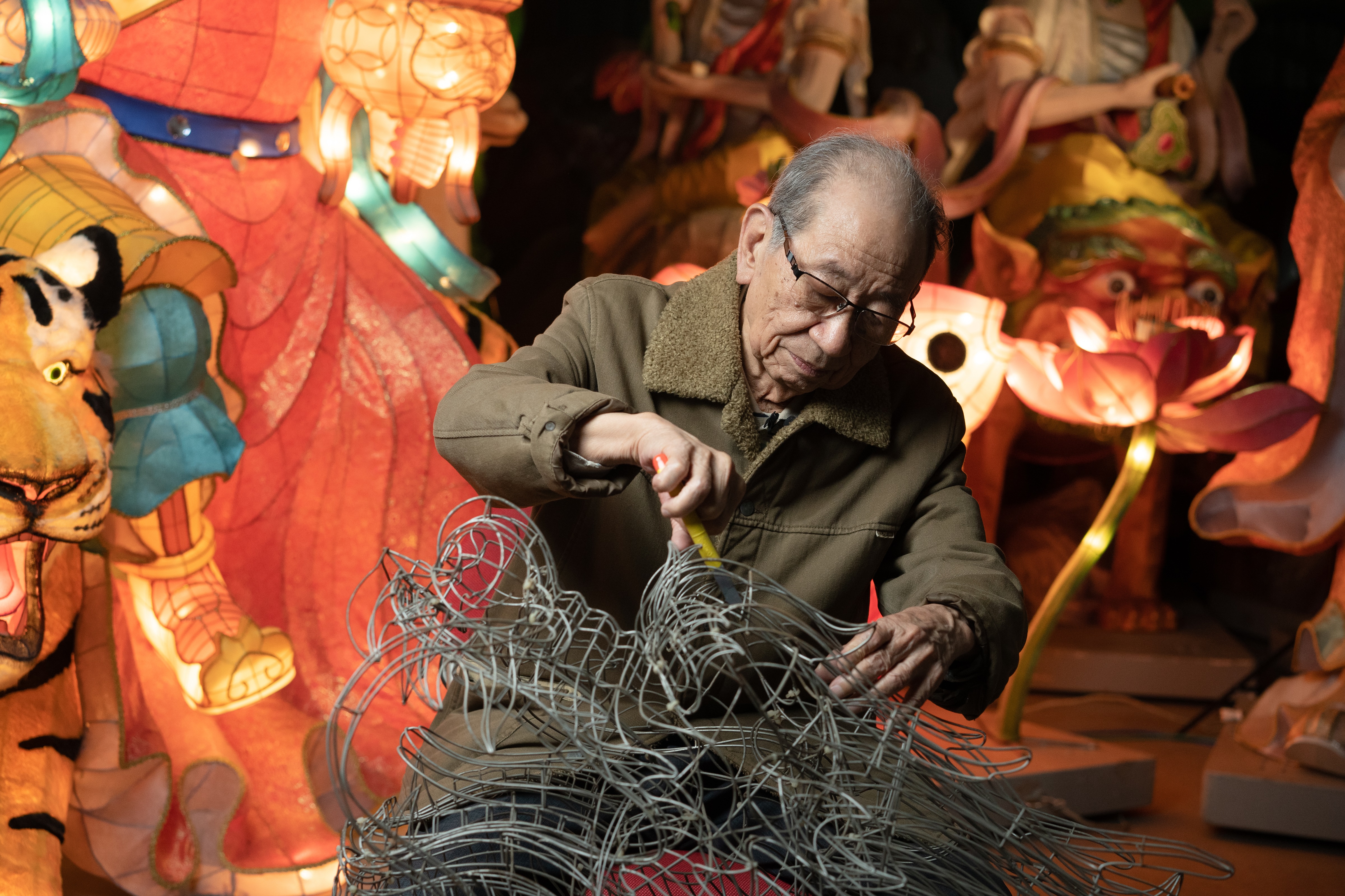 由林健兒藝師帶民眾領會花燈工藝的魅力