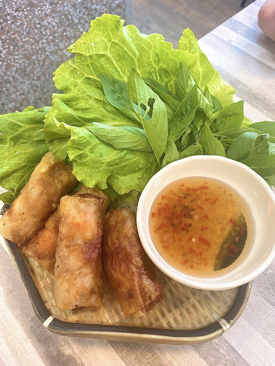 木棧道「越南美食」的人氣美食「越南春捲」