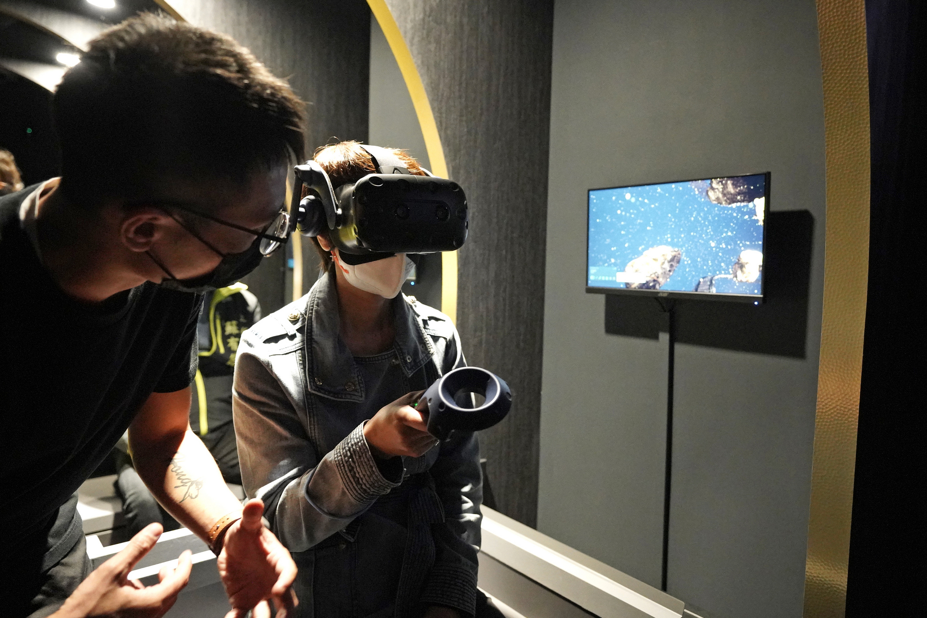 「深入坑道」VR體驗，帶領觀眾走入「大著金」時代。