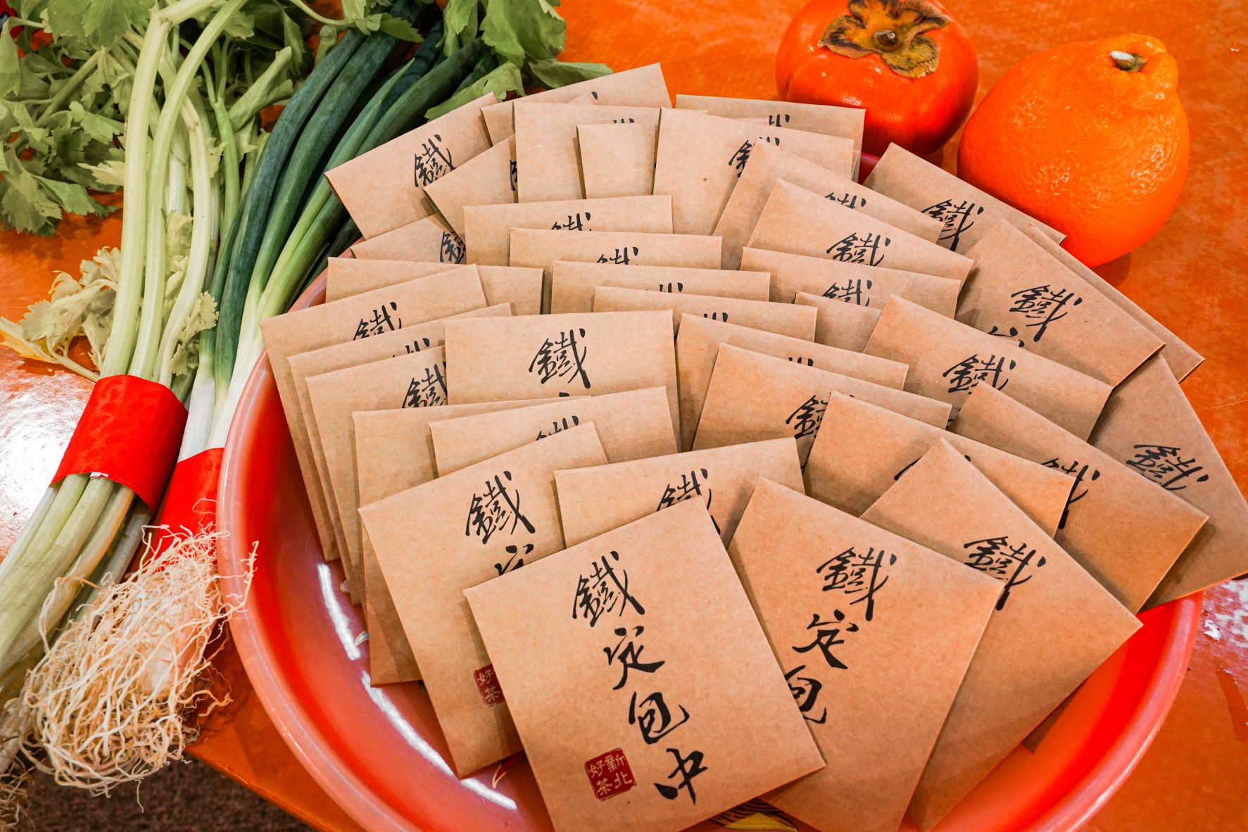 「鐵定包中」包種茶 祝福考生「包中」理想學校,兔躍金榜