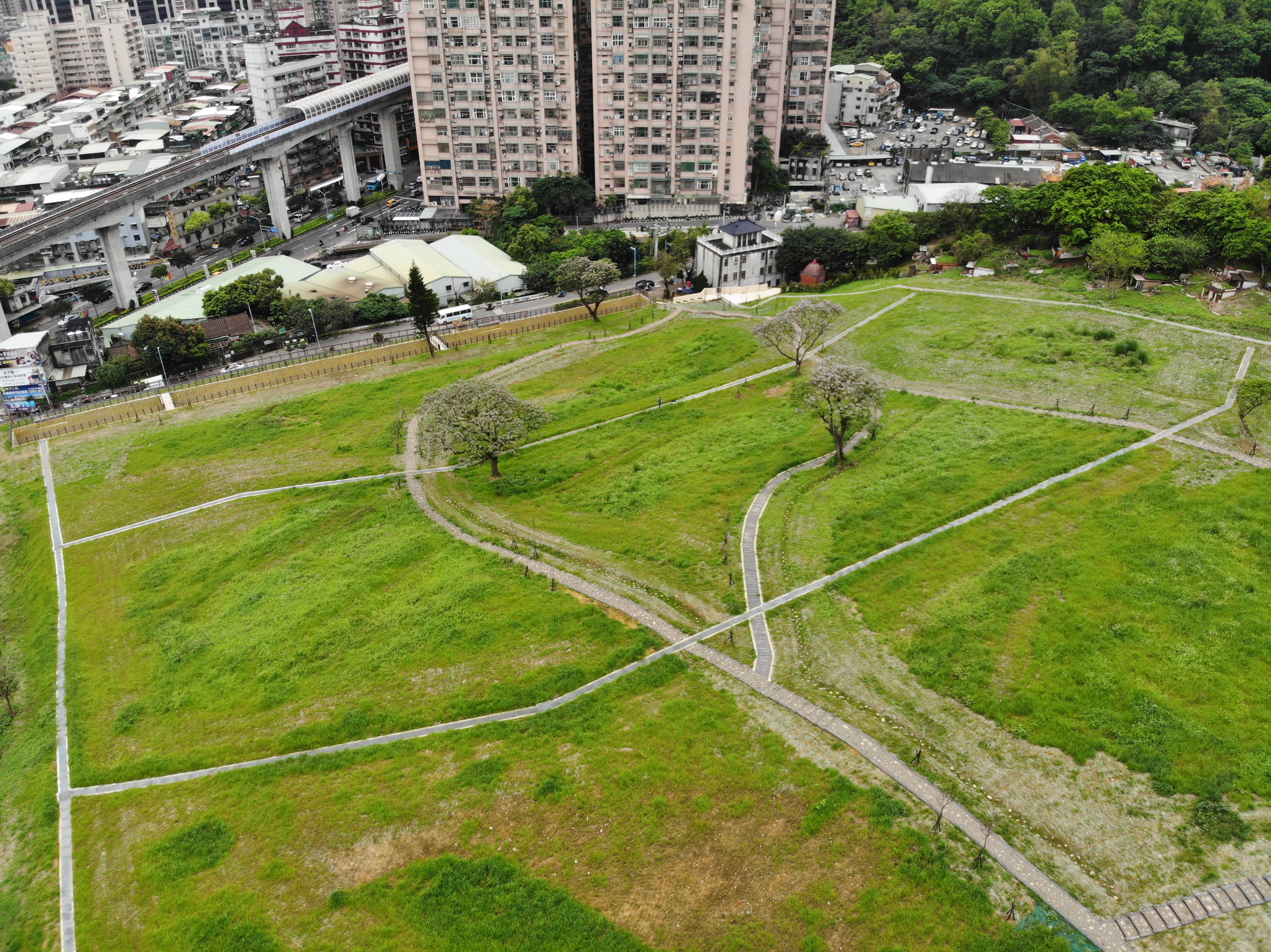 新莊第一公墓改造為綠化園地