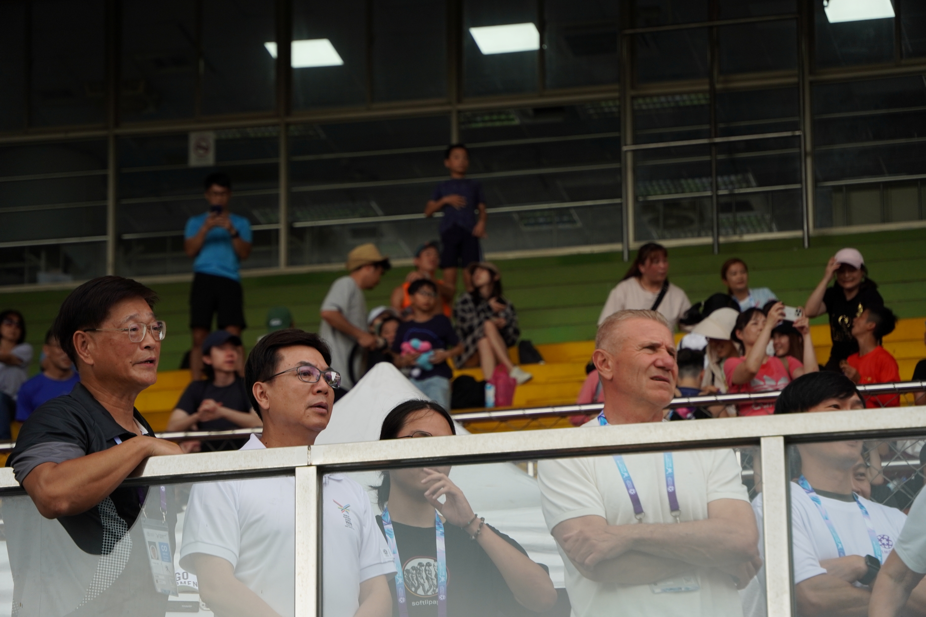【世壯運】IMGA會長布卡與劉和然一同觀賞各組別100公尺決賽