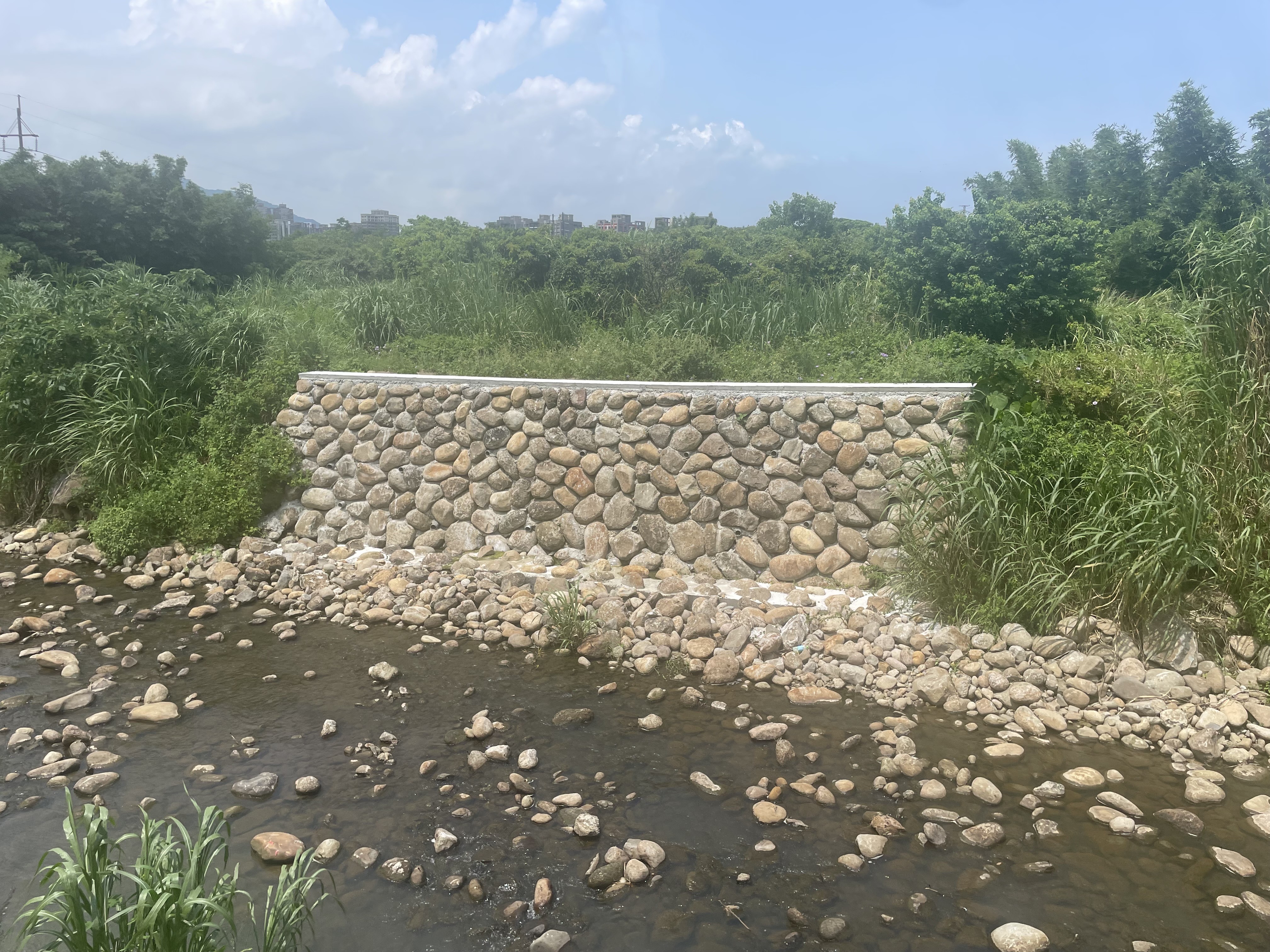 公司田溪施工完成後有效提升護岸結構強度,為地方安全增添一道防線