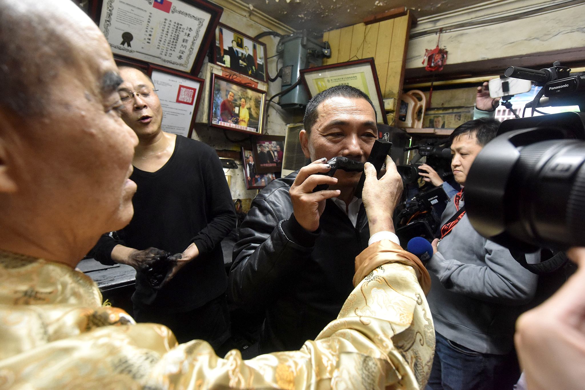 讓年輕後輩能了解書法文化中的墨條製作及如何磨墨