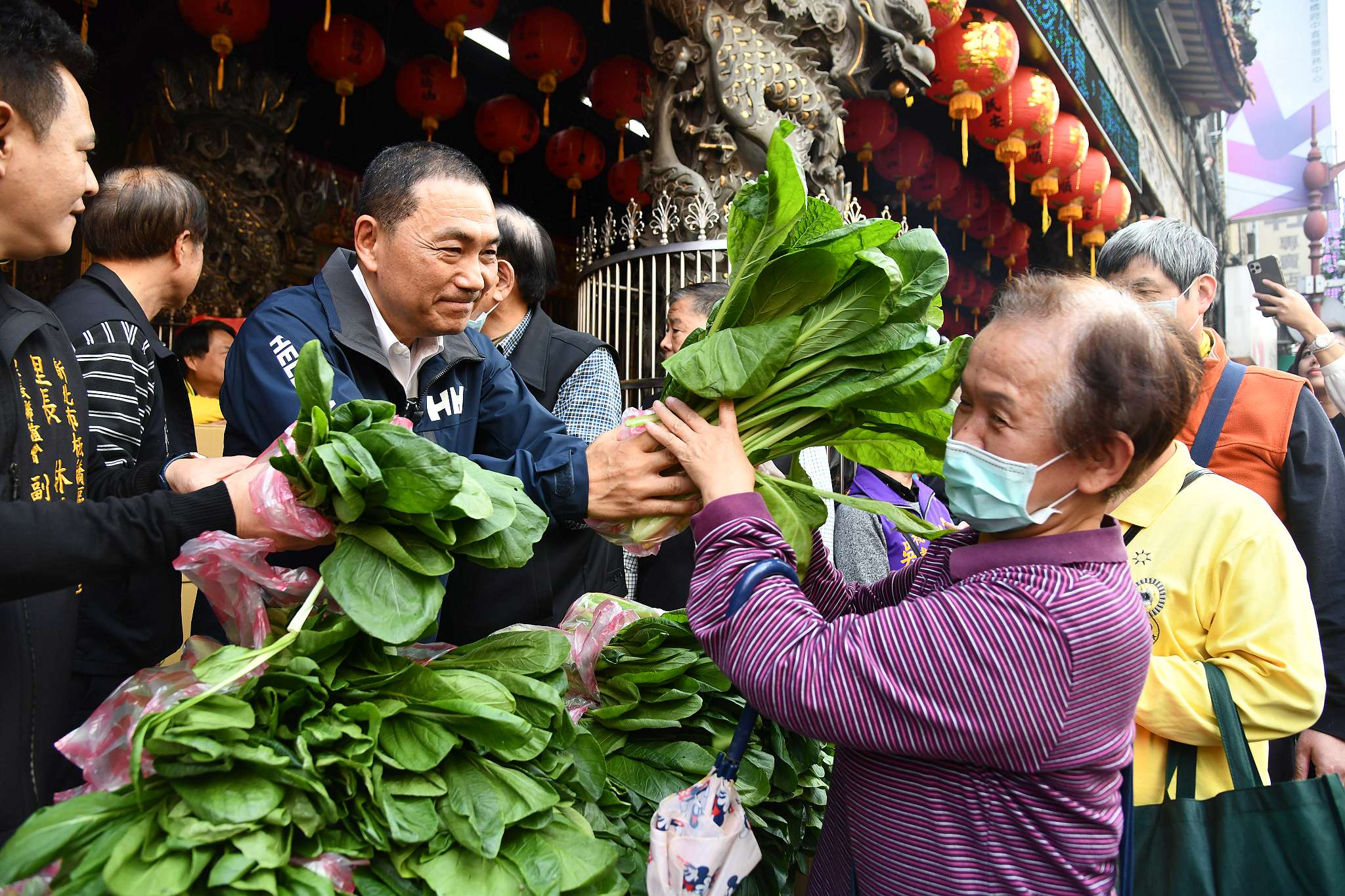 讓學童可吃到安心又健康的標章蔬菜
