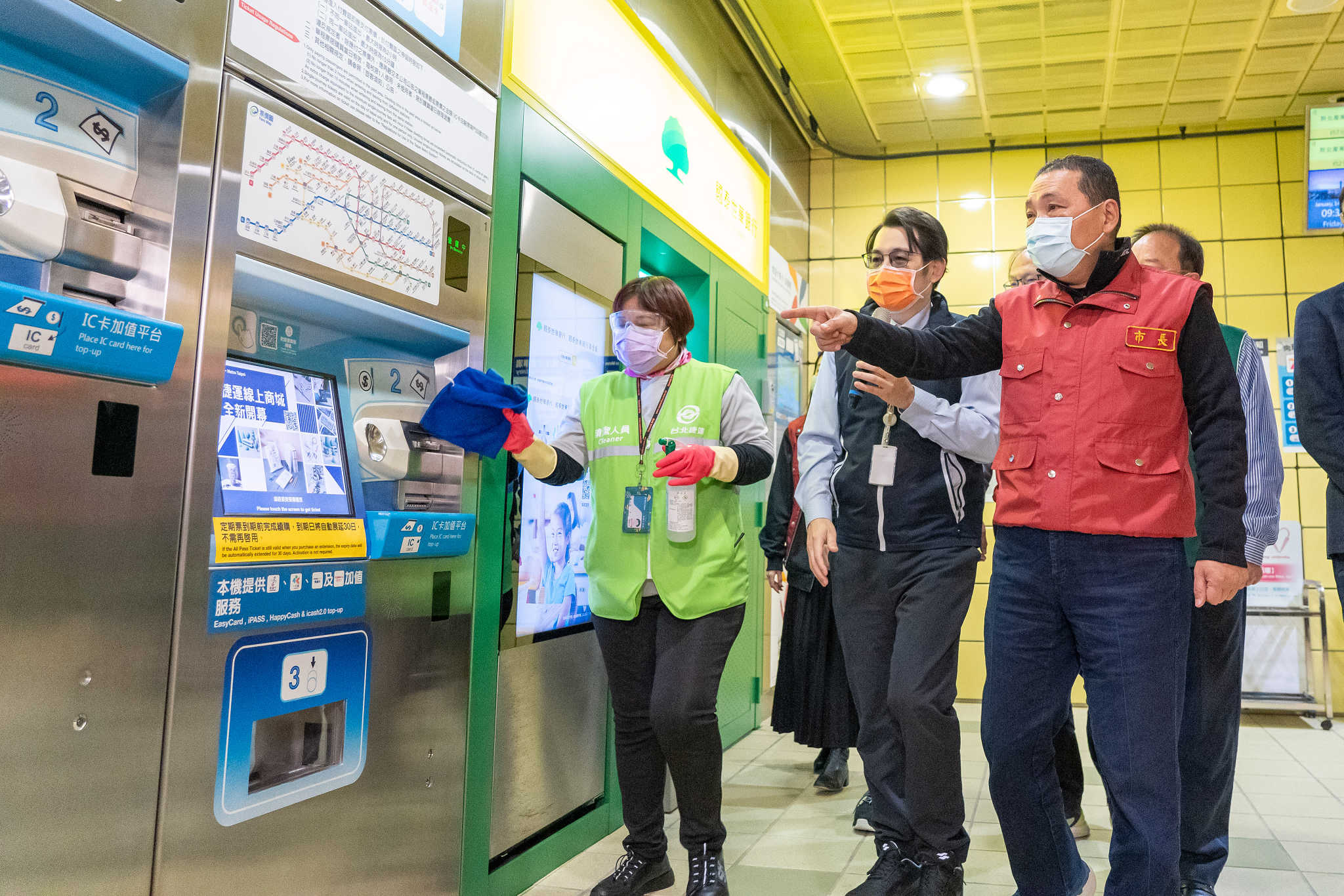 侯友宜市長視察捷運新北環狀線防疫工作