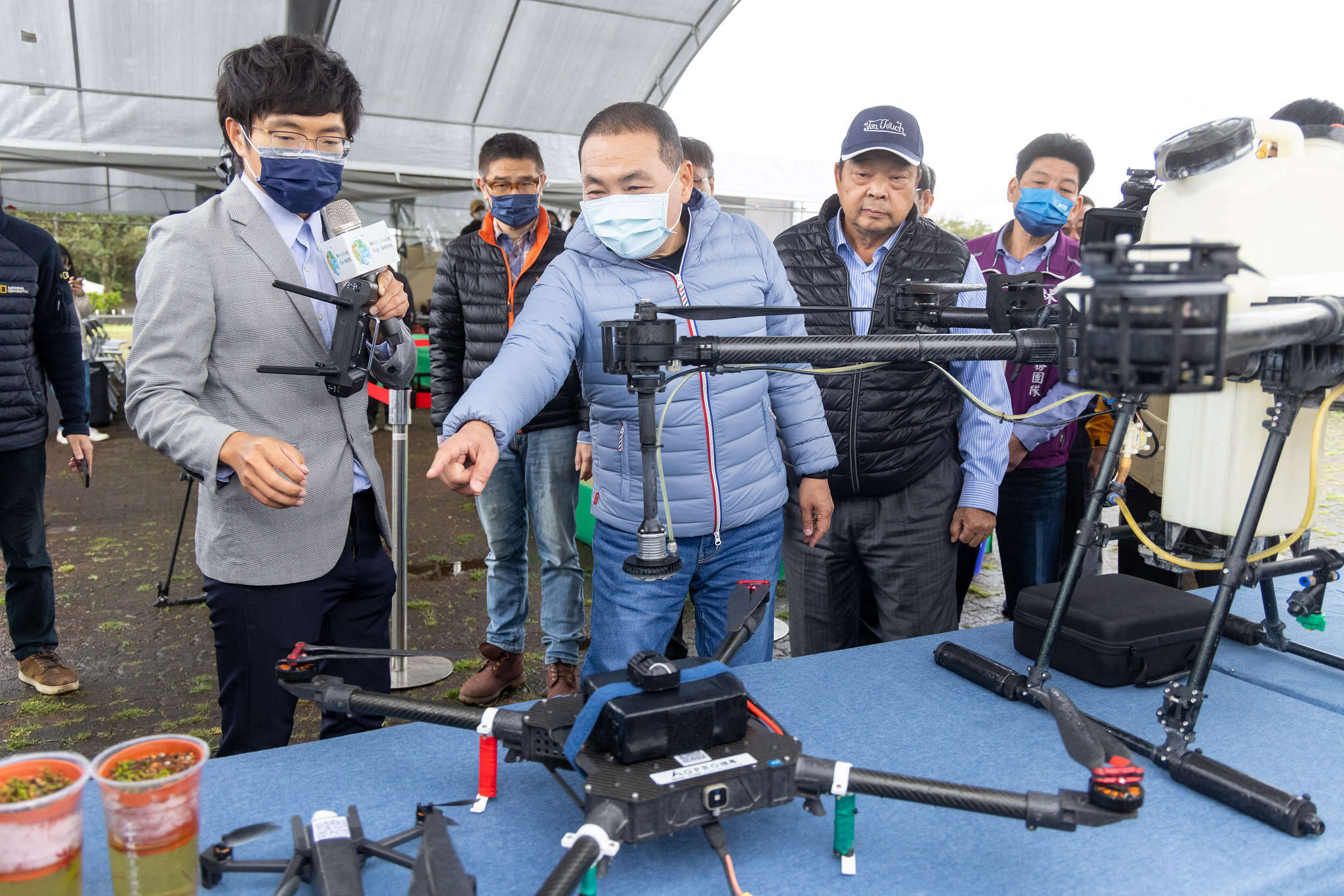 新北市首用無人機造林，透過無人機技術讓崩塌地或林火復舊地能快速恢復植生
