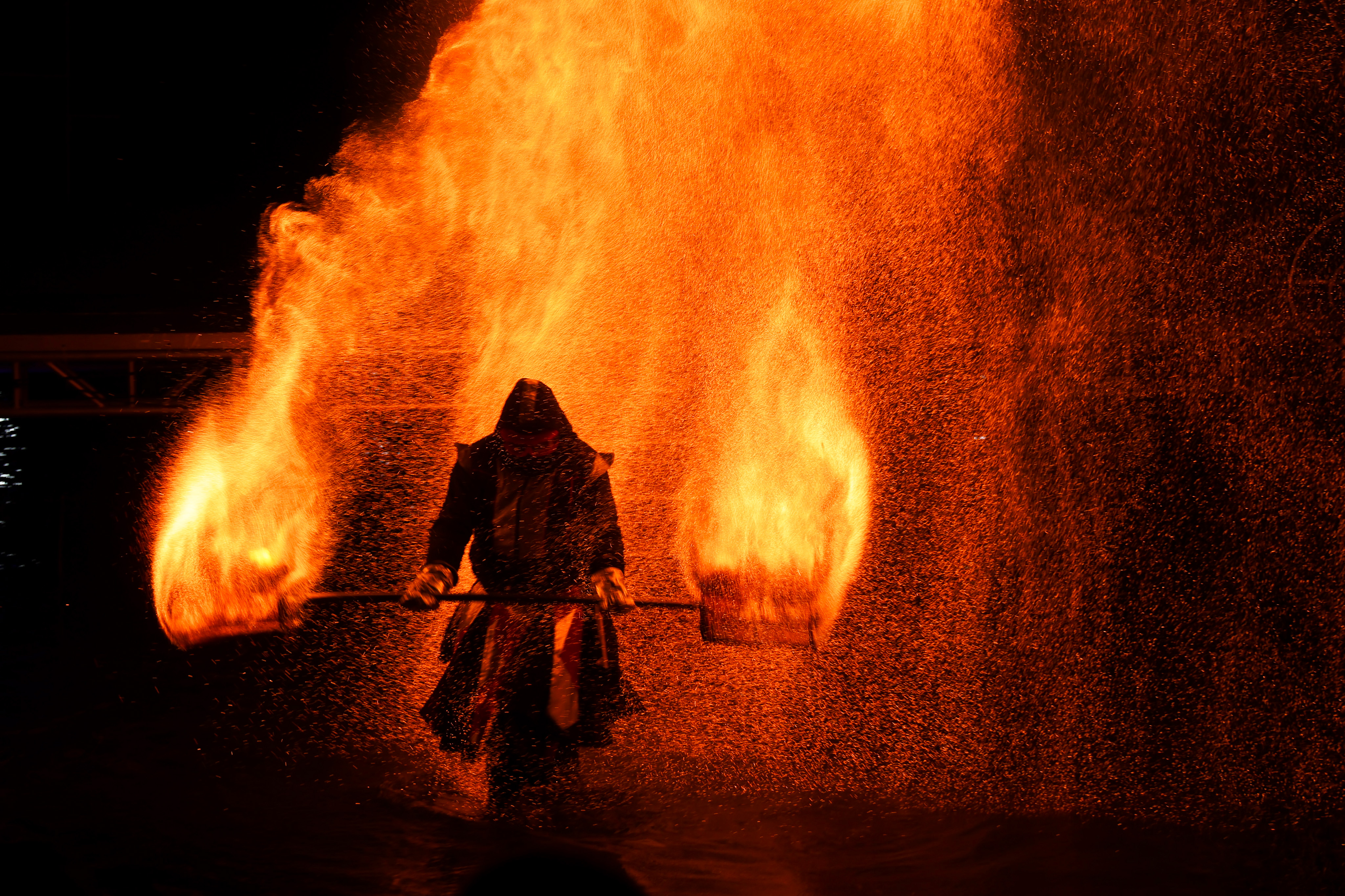 開幕式由「即將成真火舞團」揭開序幕。